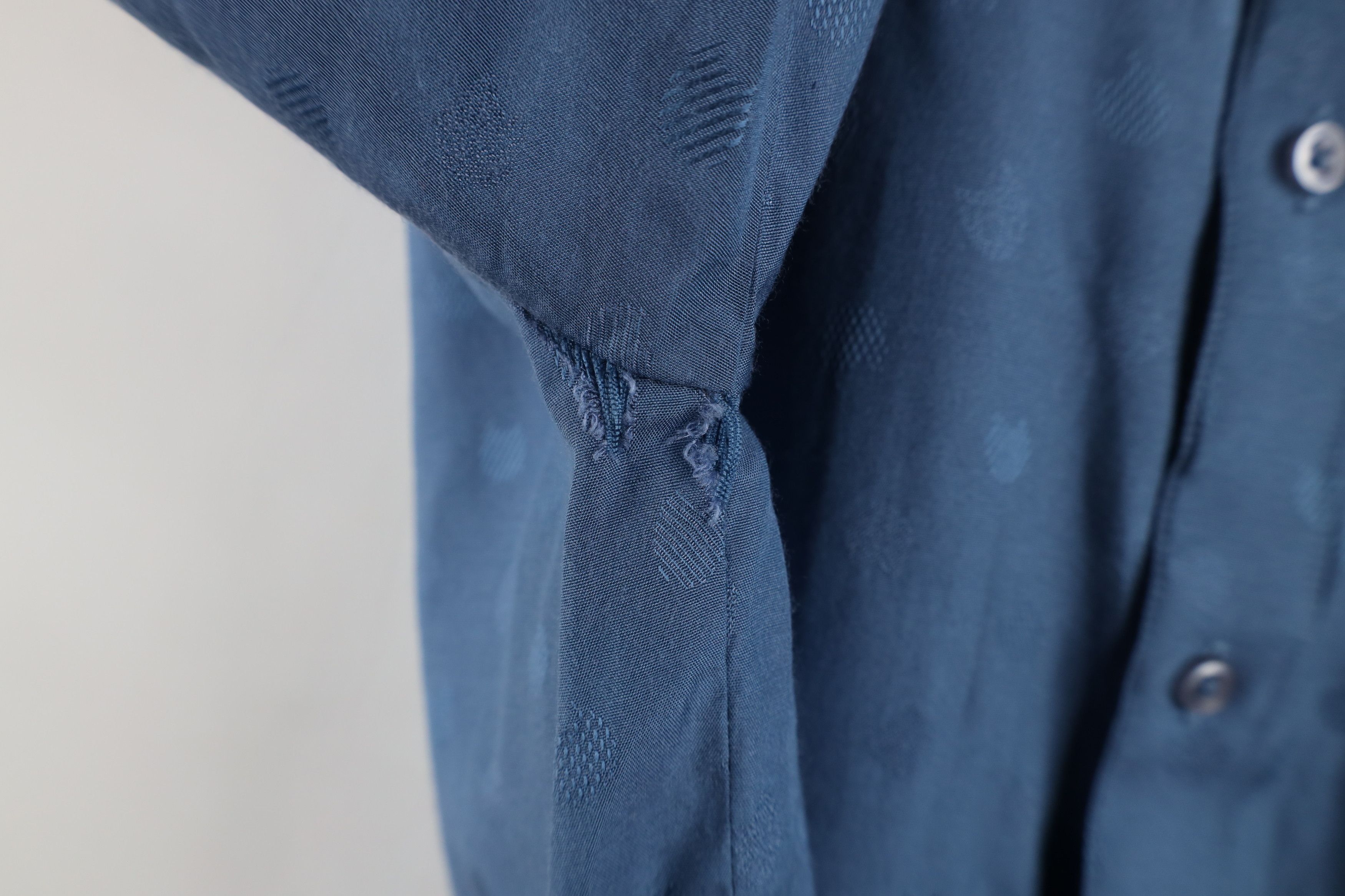 Vintage Vintage 90s Streetwear Polka Dot Collared Button Shirt Blue Size US M / EU 48-50 / 2 - 9 Thumbnail