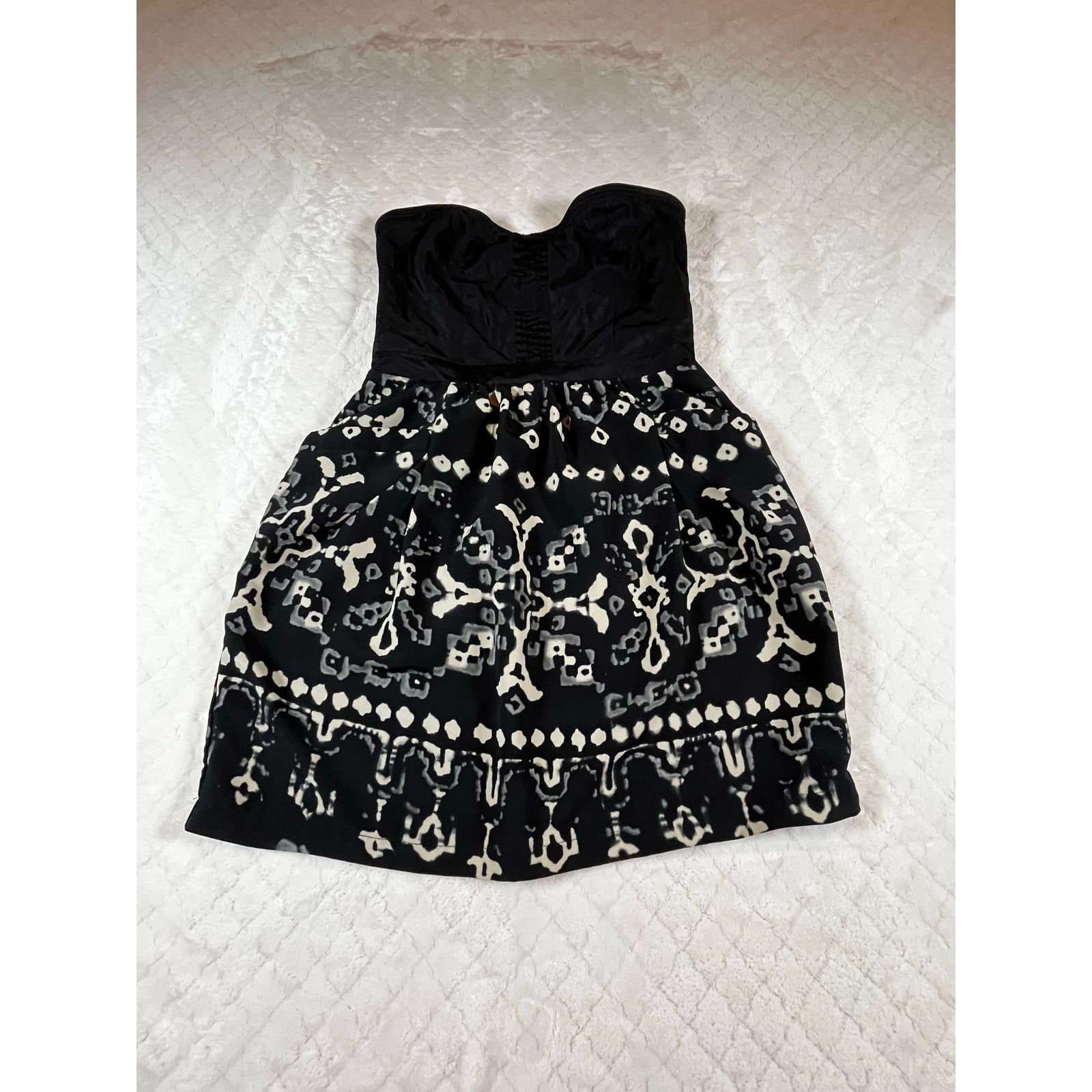 Other Sugarlips Women’s Dress Excellent Condition - size small Size S / US 4 / IT 40 - 1 Thumbnail