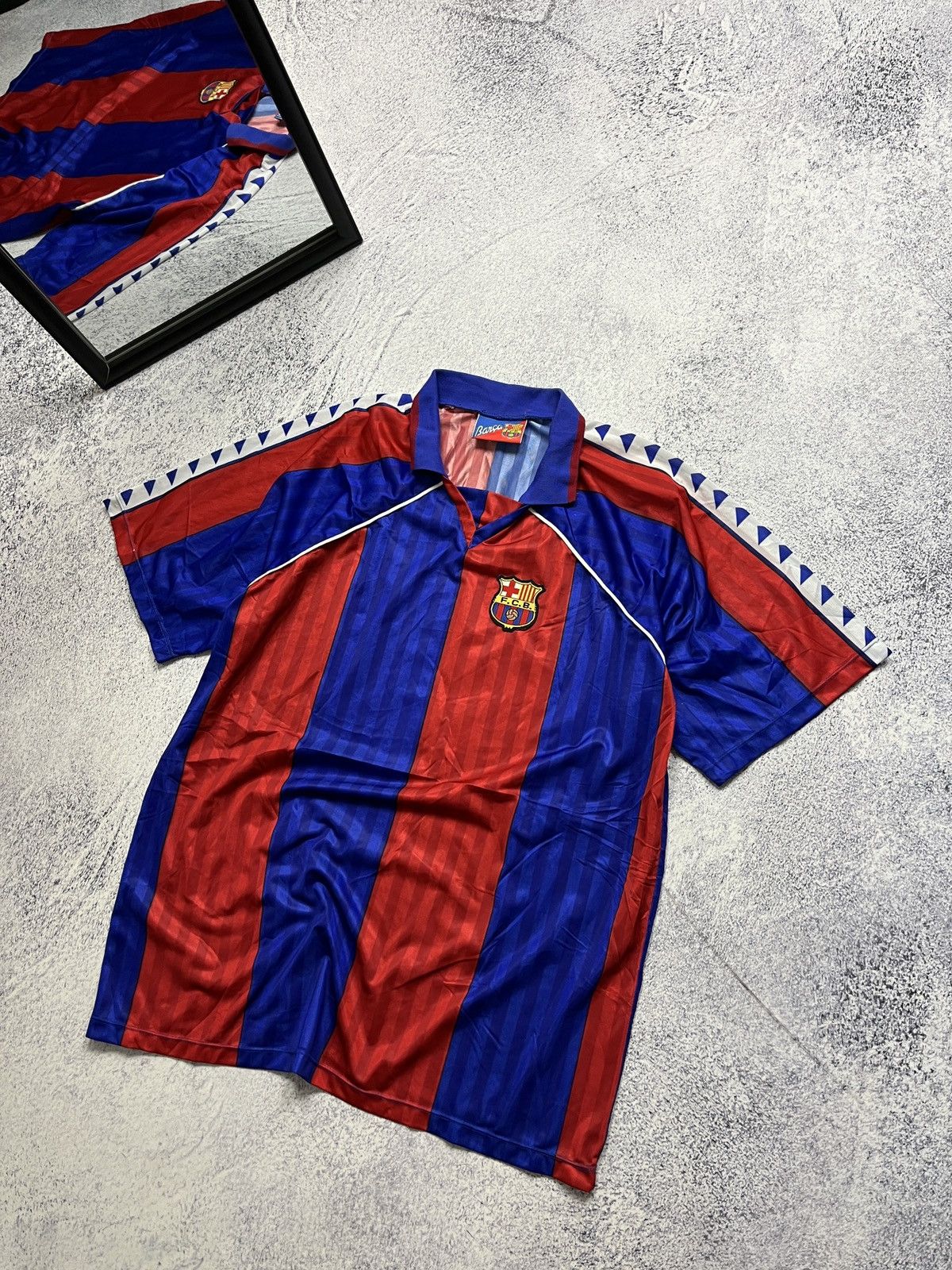 Vintage Vintage Barcelona 90’s Home Soccer Jersey Koeman #4 Size US L / EU 52-54 / 3 - 3 Thumbnail