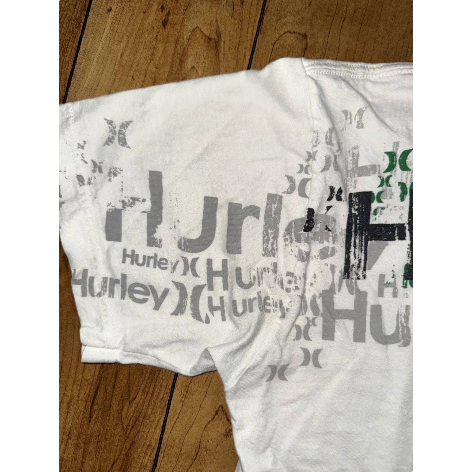 Hurley VINTAGE Hurley T-Shirt White Men’s Large Logo Print 21x26 Y2K Skater Surfer Logo Men Size US L / EU 52-54 / 3 - 3 Thumbnail