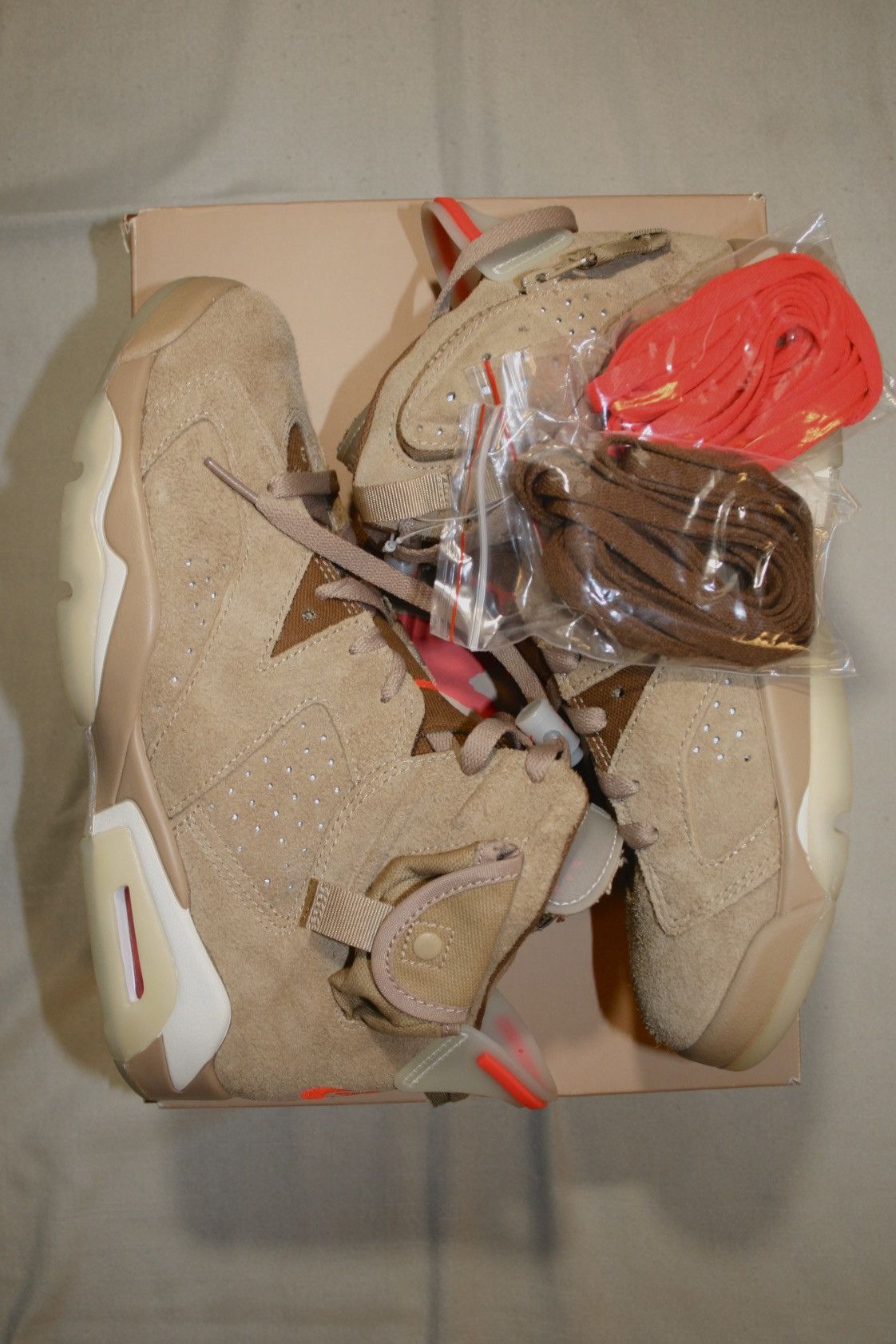 Nike × Travis Scott Air Jordan 6 Travis Scott Size US 8.5 / EU 41-42 - 1 Thumbnail