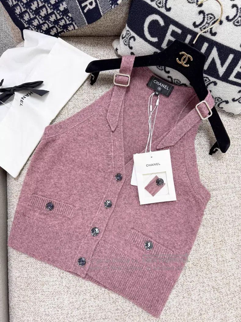 Chanel Chanel V-neck tie diamond buckle knitted vest Size XS / US 0-2 / IT 36-38 - 2 Thumbnail
