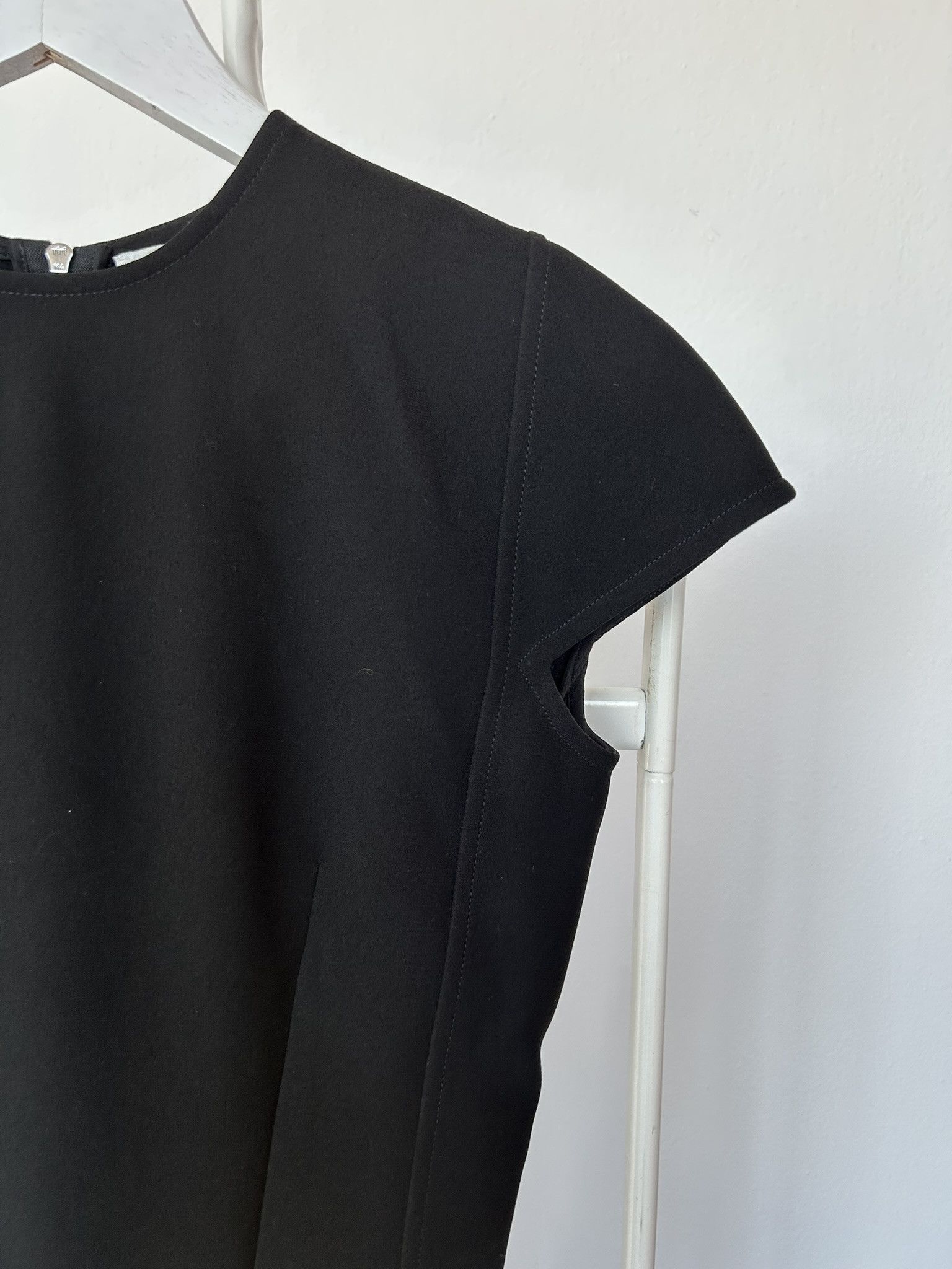Victoria Beckham Victoria Beckham black cocoon midi dress Size S / US 4 / IT 40 - 5 Thumbnail
