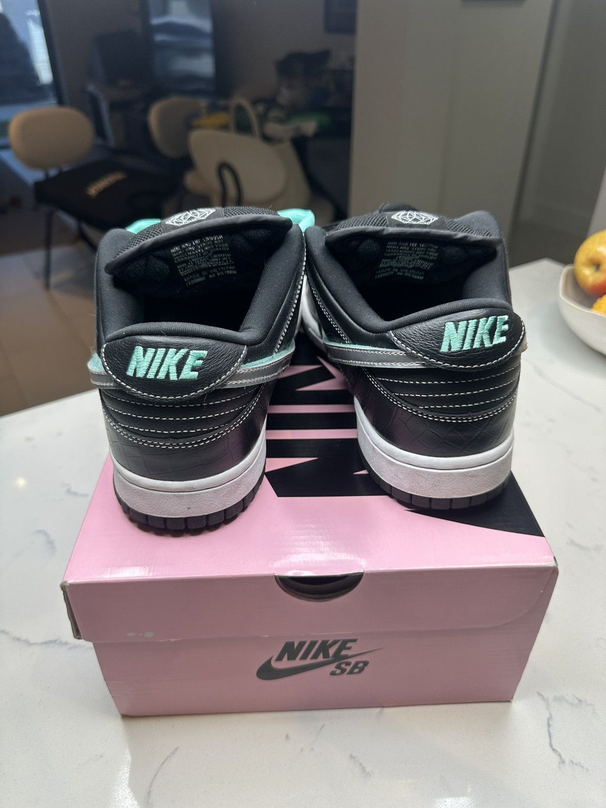 Diamond Supply Co. × Nike DIAMOND NIKE SB DUNK LOW Size US 10.5 / EU 43-44 - 16 Thumbnail