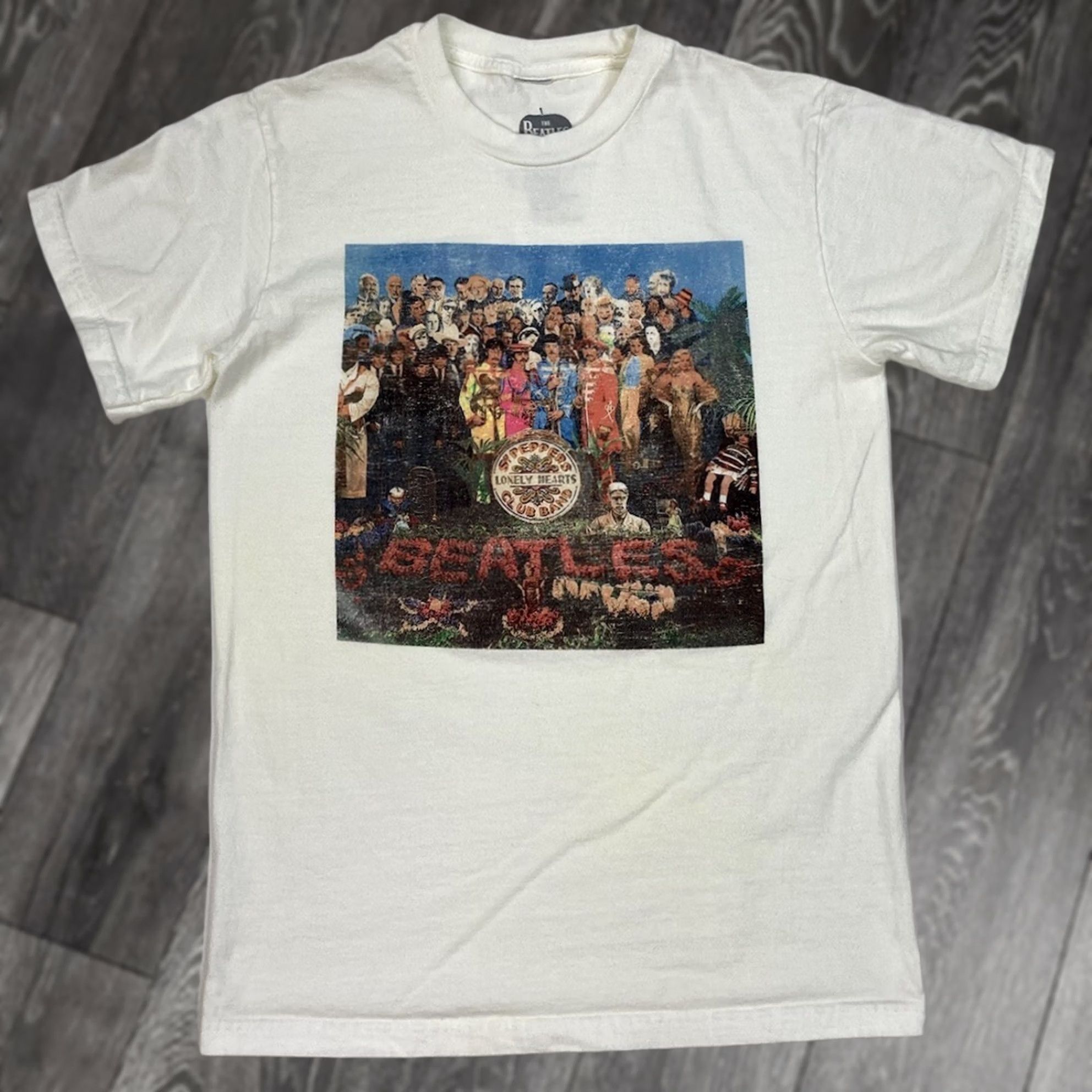 Vintage The Beatles T-Shirt Women Small White Music Shirt Short Sleeve Crew Neck Casual Retro Band Size S / US 4 / IT 40 - 1 Thumbnail