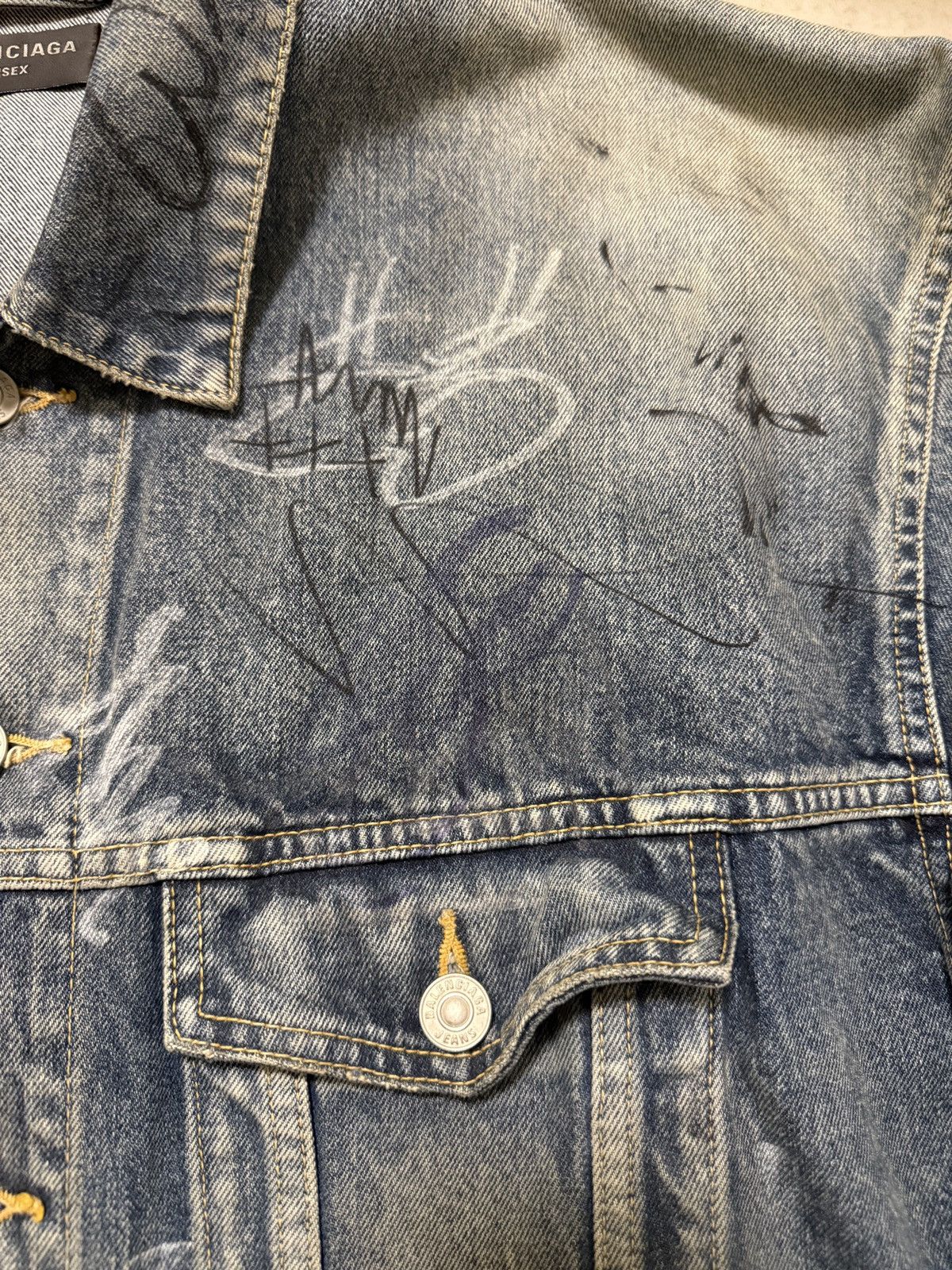 Balenciaga Balenciaga Graffiti Japanese Denim Jacket Size US L / EU 52-54 / 3 - 5 Thumbnail