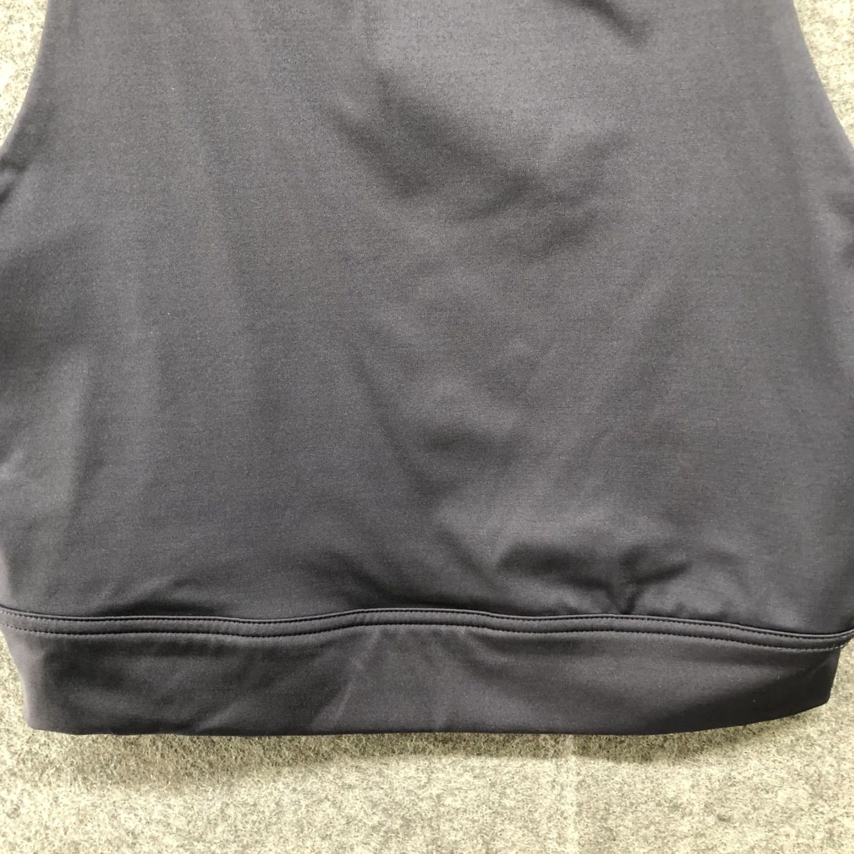 Banana Republic Banana Republic Active Sleeveless Crop Top Womens S Gray Tank Yoga Gym Crewneck Size S / US 4 / IT 40 - 4 Thumbnail