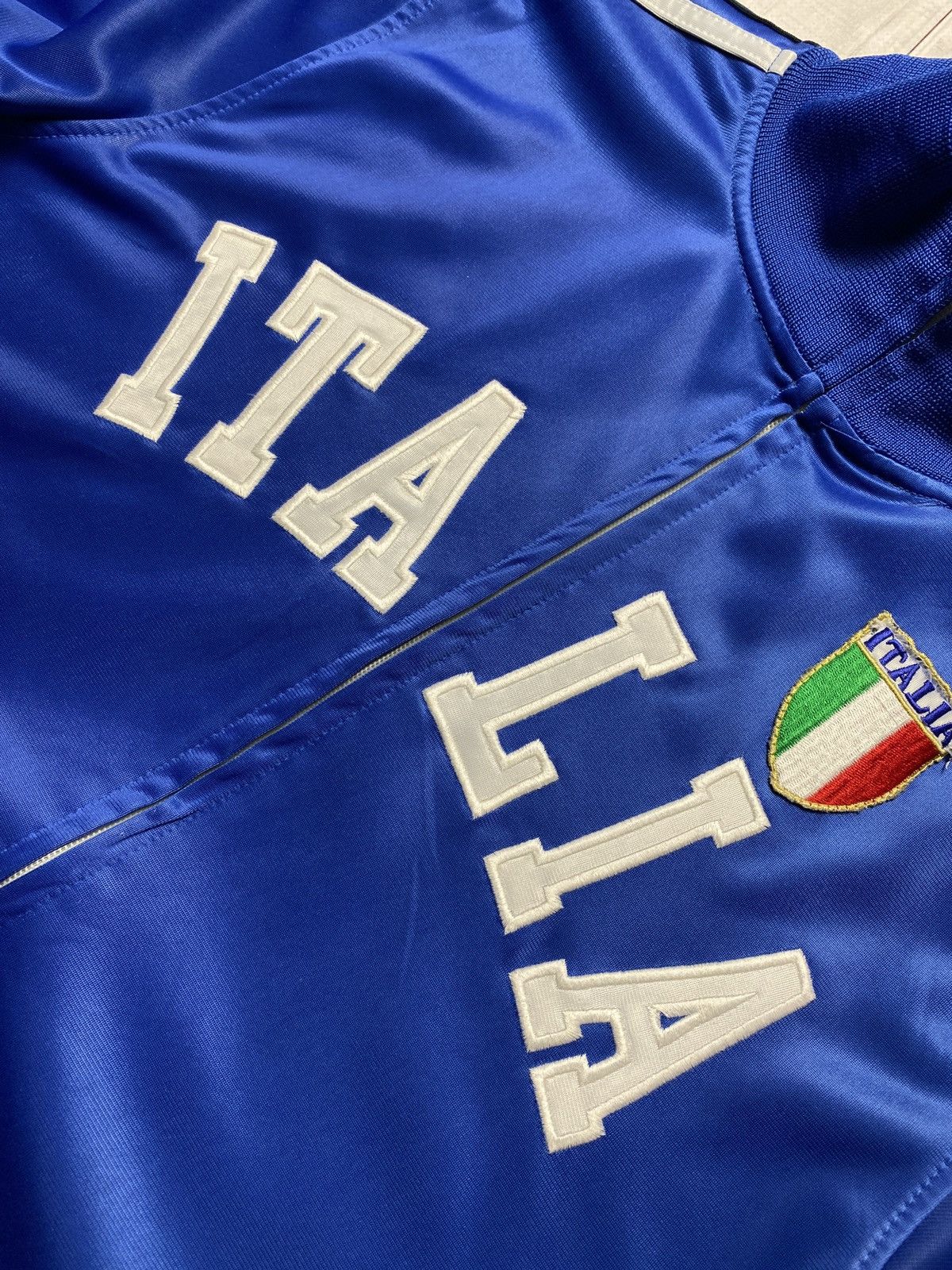 Other Vintage Italia track jacket big logo Italy stripes Size US M / EU 48-50 / 2 - 3 Thumbnail