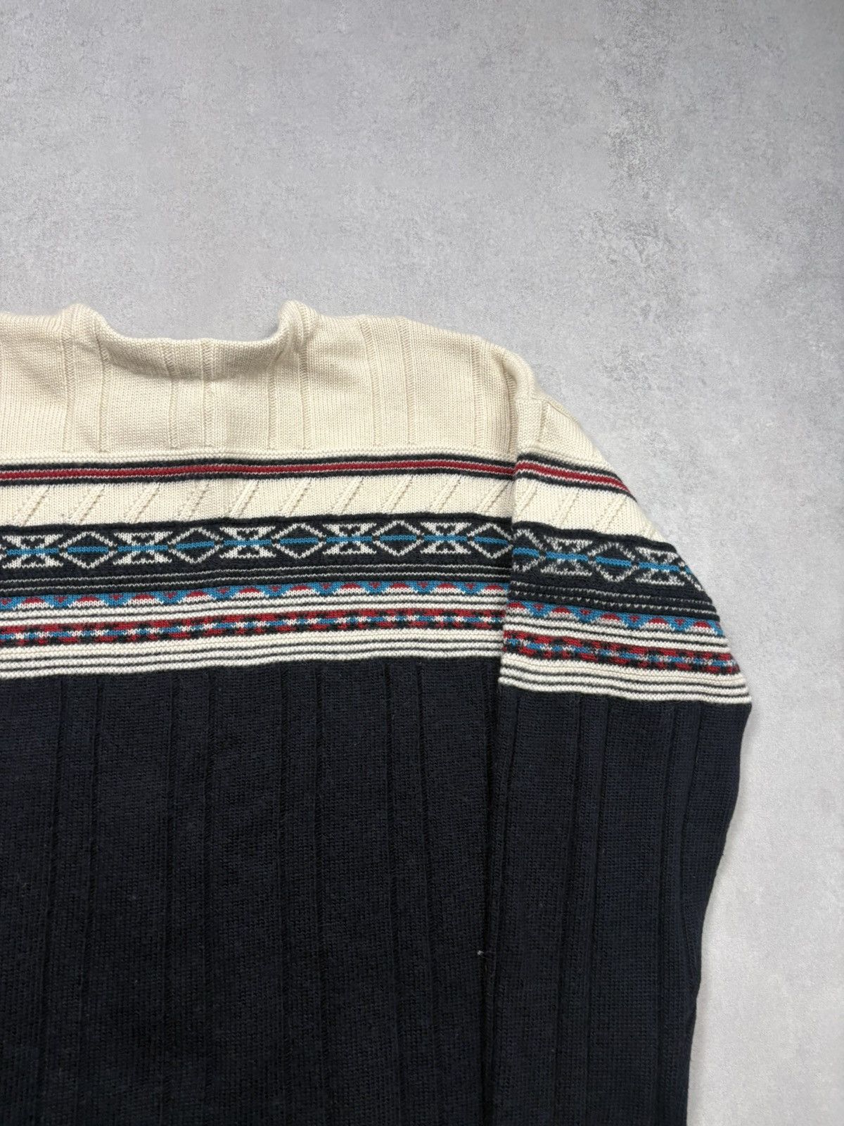Lacoste Lacoste Vintage Wool Blend Nordic Knit Sweater Aztec Patern Size US XL / EU 56 / 4 - 13 Thumbnail
