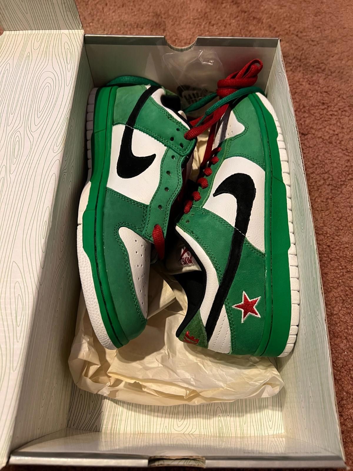 Nike 2003 Nike SB Dunk Low Pro Heineken 304292-302 US10.5 Size US 9.5 / EU 42-43 - 4 Thumbnail