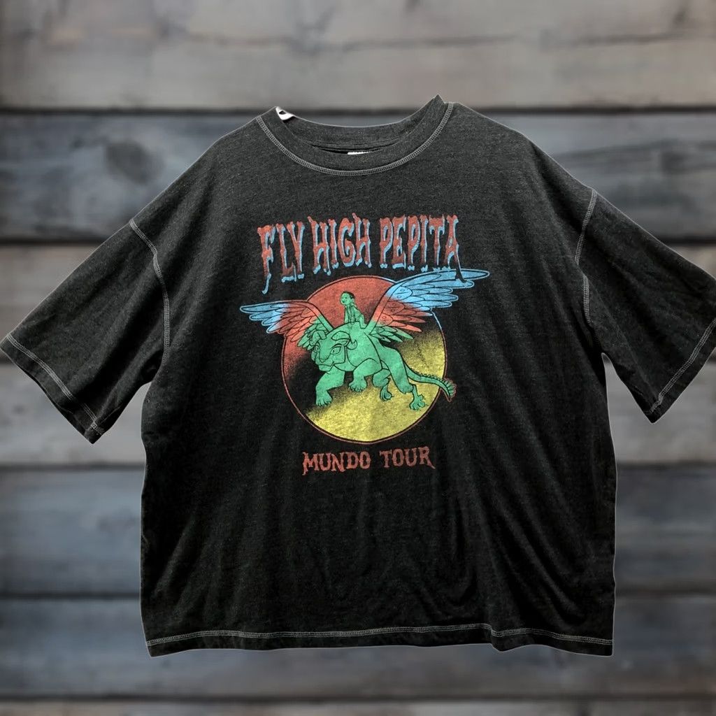 Disney Disney T Shirt Womens XL Short Sleeve Coco Gray Nike Size XL / US 12-14 / IT 48-50 - 1 Thumbnail