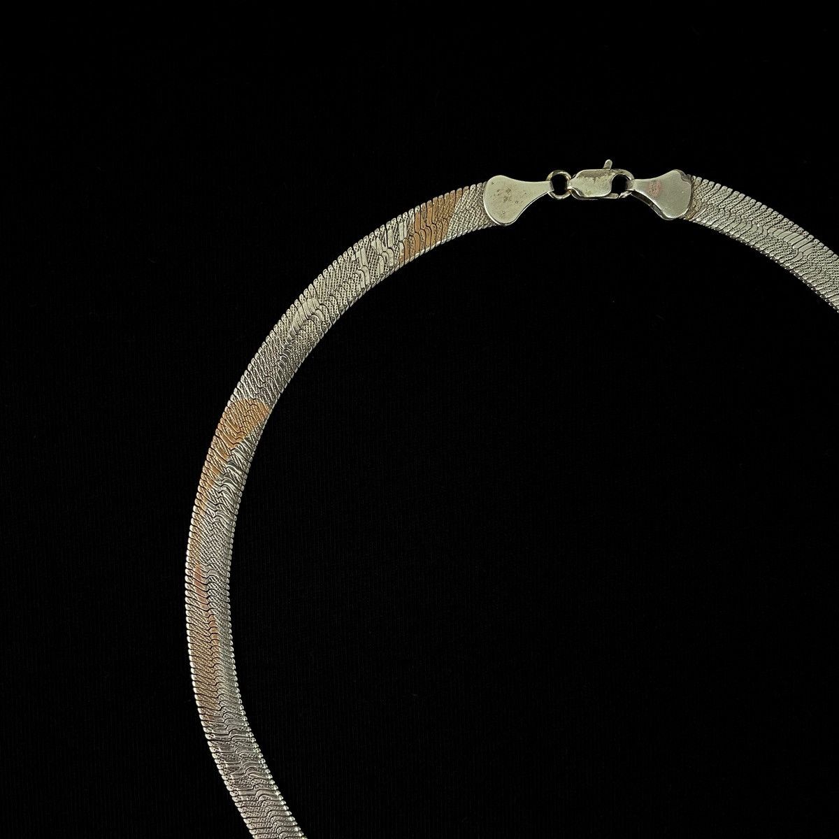Designer Vintage 1980s Nike Italy Herringbone Chain Necklace Size ONE SIZE - 2 Thumbnail