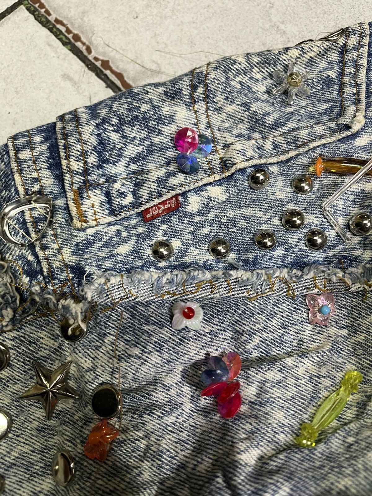 Levi's 🔥🔥🔥 Very Rare Levis Patchwork X Tony Alamo Denim Jacket Size US S / EU 44-46 / 1 - 7 Thumbnail