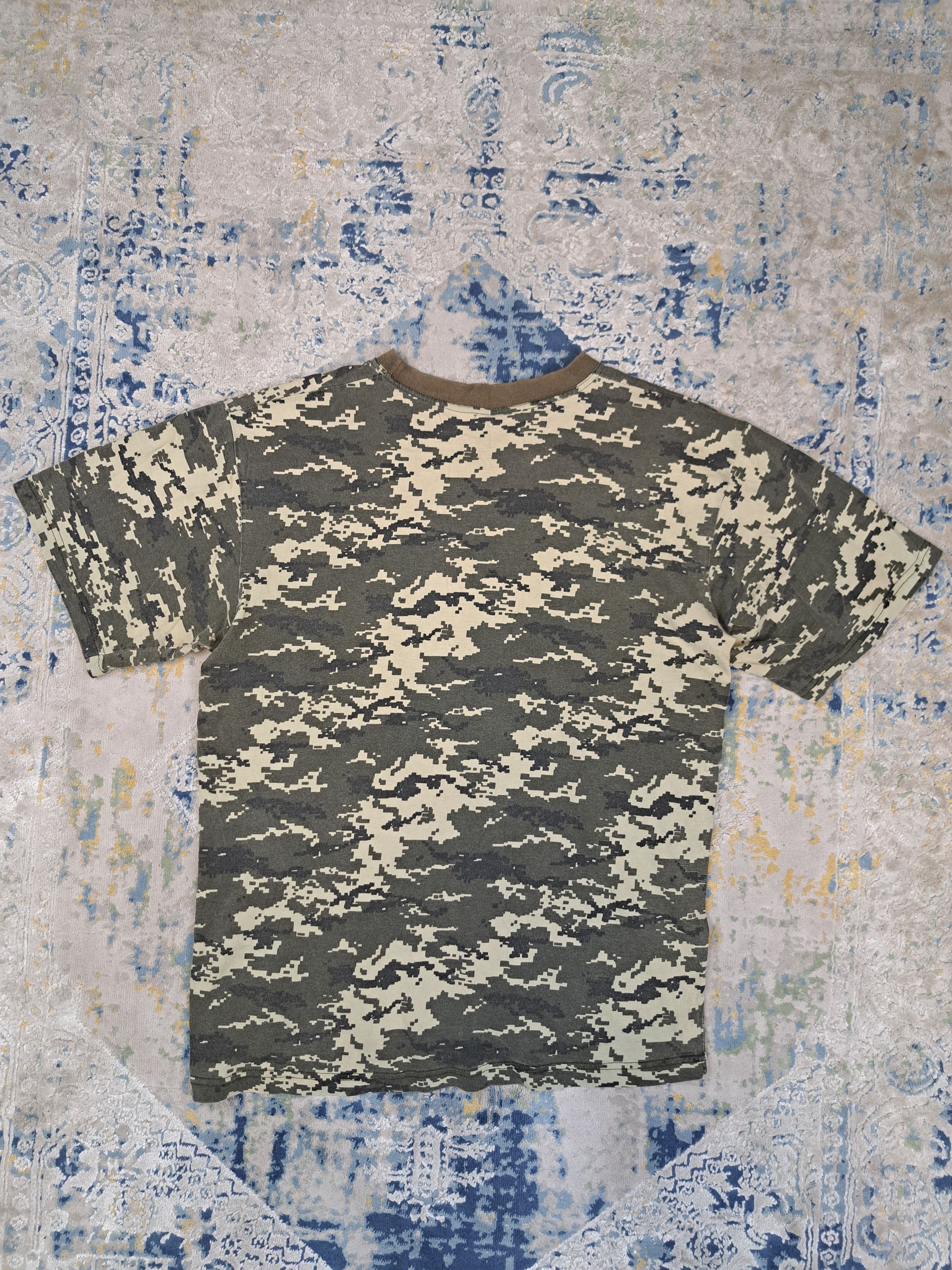 Vintage Vintage 90s Digital Camo Military Tee Archive Army Size US L / EU 52-54 / 3 - 3 Thumbnail