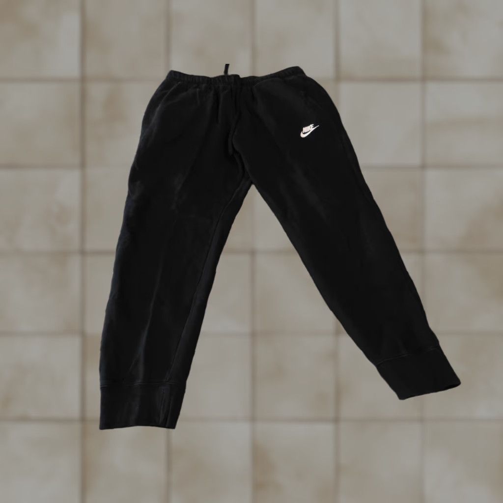Nike Nike Sweatpants Mens XL Black Fleece Joggers Athletic Swoosh Size US 36 / EU 52 - 1 Thumbnail