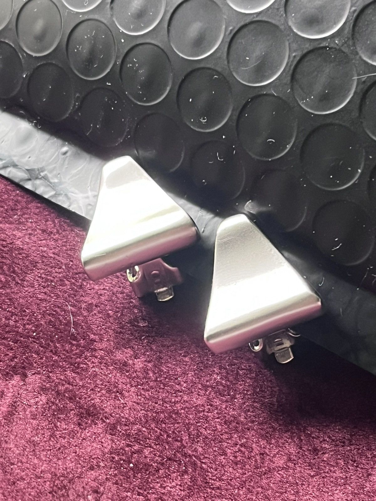 Other Modernist Silver Tone Triangle Geometric Clip Earrings 80s Size ONE SIZE - 1 Thumbnail