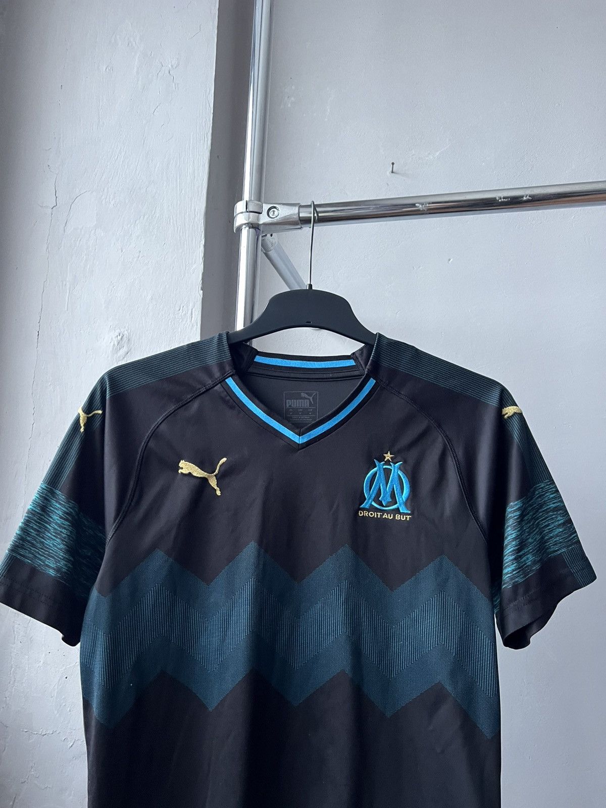 Puma 2018/19 OLYMPIQUE MARSEILLE AWAY SOCCER JERSEY SHIRT PUMA M Size US M / EU 48-50 / 2 - 4 Thumbnail
