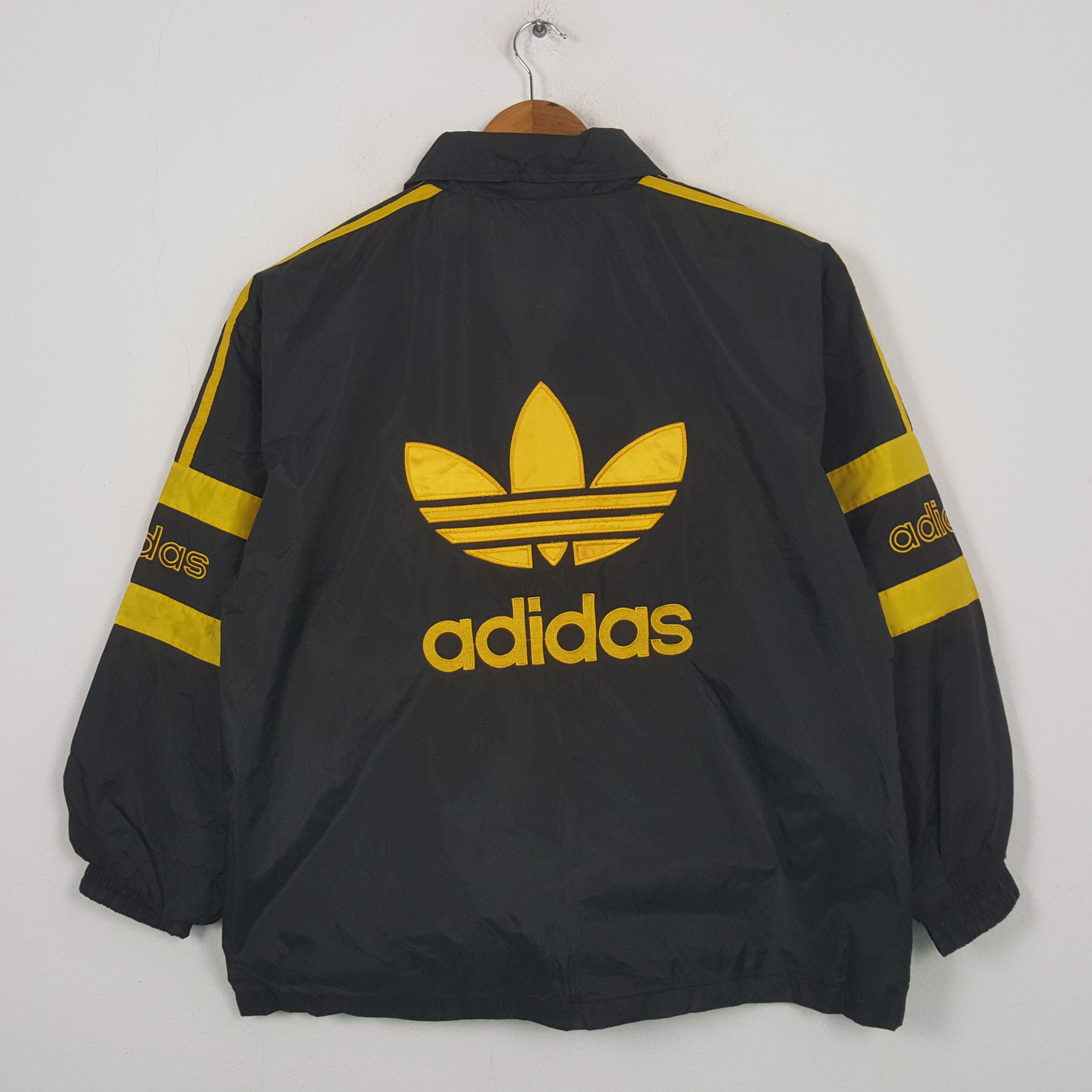 Adidas Vintage Adidas Sportswear Big Logo Windbreaker Jacket RR2 Size US XL / EU 56 / 4 - 1 Thumbnail