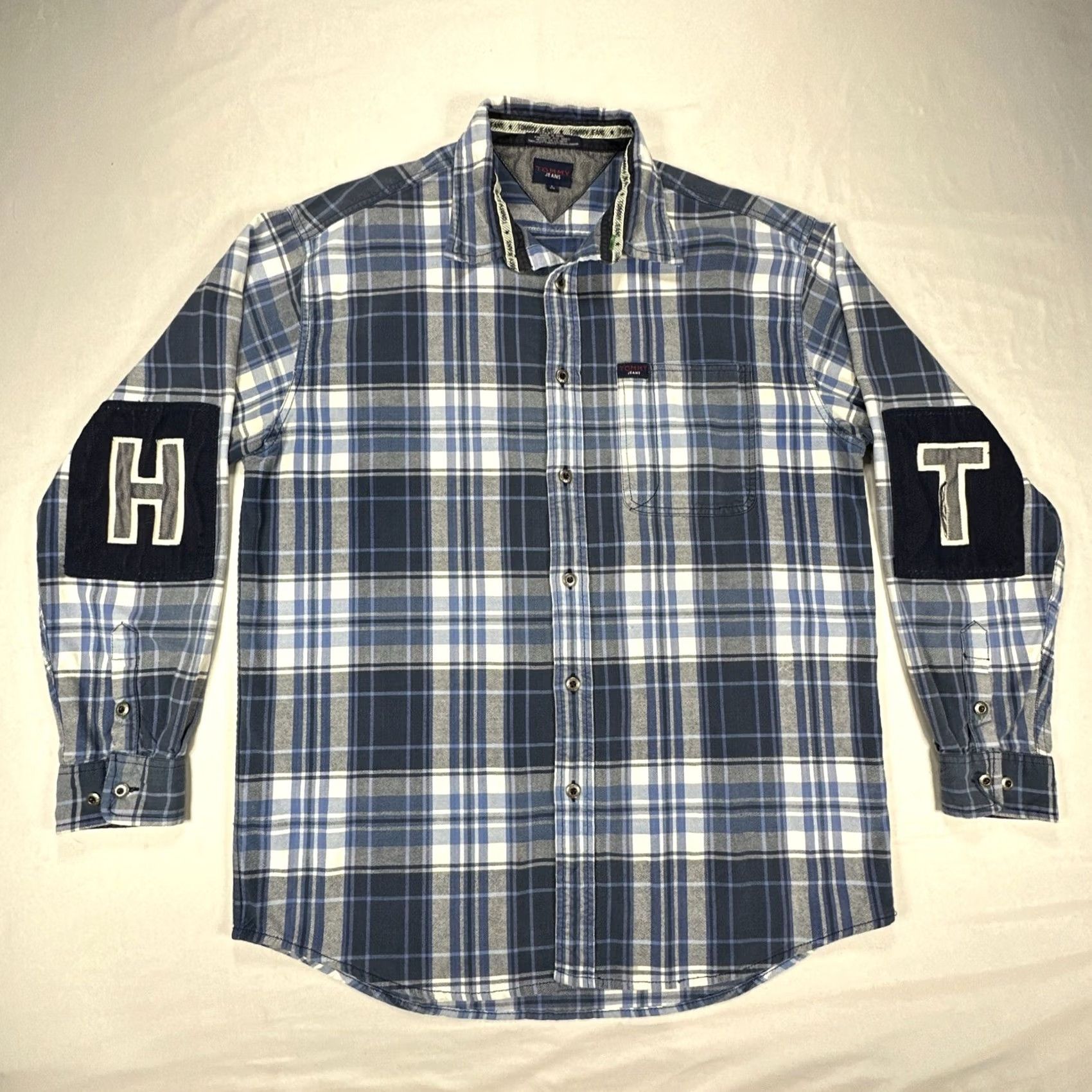 Tommy Hilfiger VINTAGE Tommy Hilfiger Shirt Men Blue Button Collar Knit Flannel Elbow Patches Pocket Long Sleeve Size L Regular Classic Size US L / EU 52-54 / 3 - 2 Thumbnail
