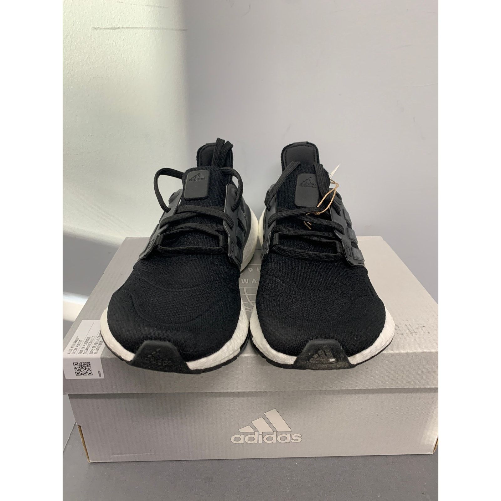 Adidas Adidas UltraBoost Running Shoe Black White GX9783 Youth 6.5 Size US 6.5 / EU 39-40 - 2 Thumbnail