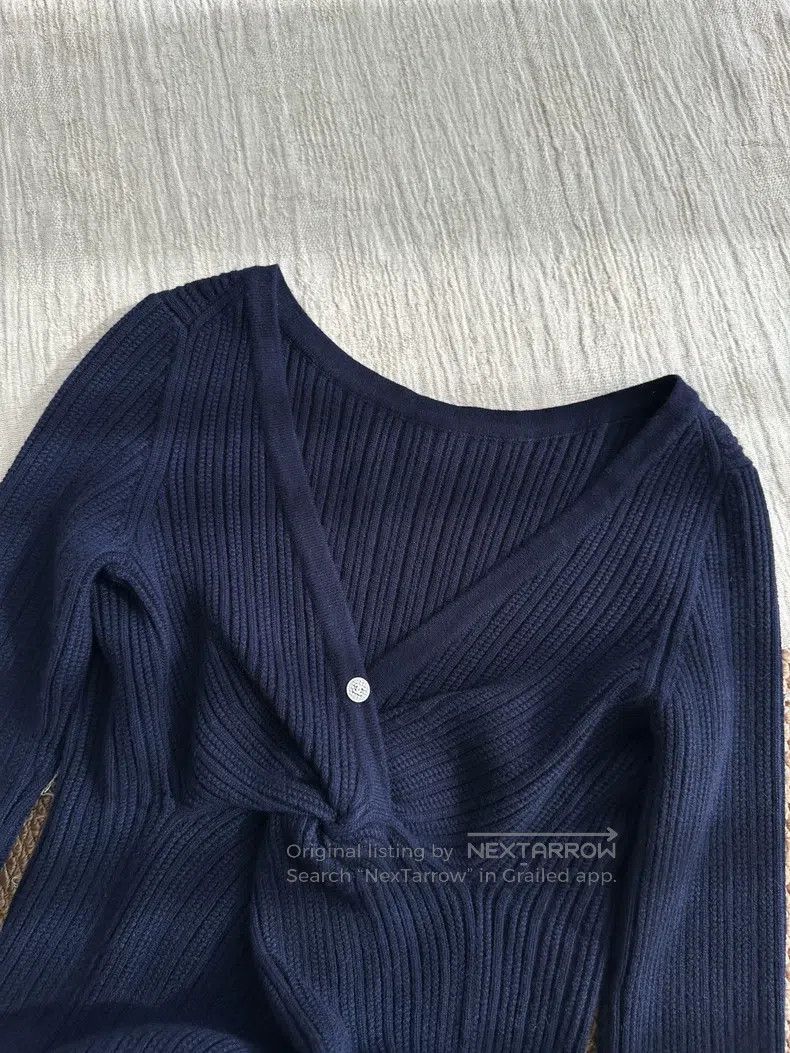 Chanel Chanel Chest logo twisted sweater skirt Size XS / US 0-2 / IT 36-38 - 5 Thumbnail