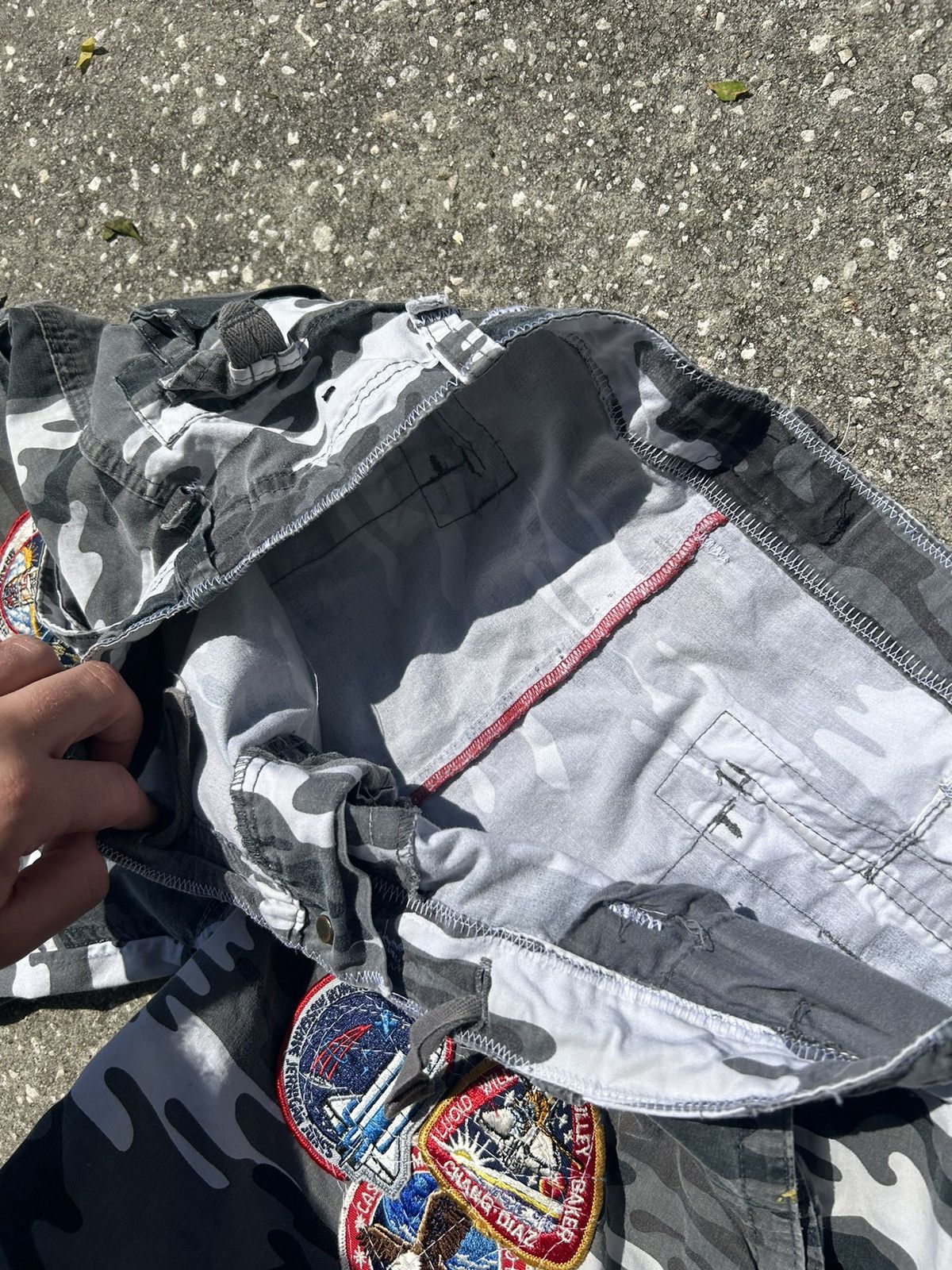 Other 1/1 Your World vintage space launch patchwork camo pants Size US 36 / EU 52 - 5 Thumbnail