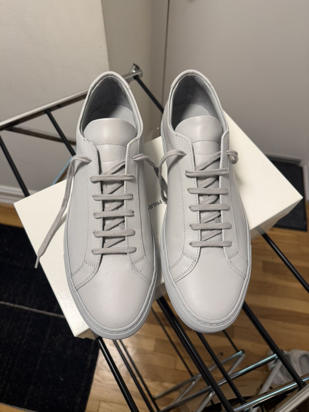 Common Projects Common Projects Achilles Low-Top Sneakers in Light Gray Size US 11.5 / EU 44-45 - 2 Thumbnail