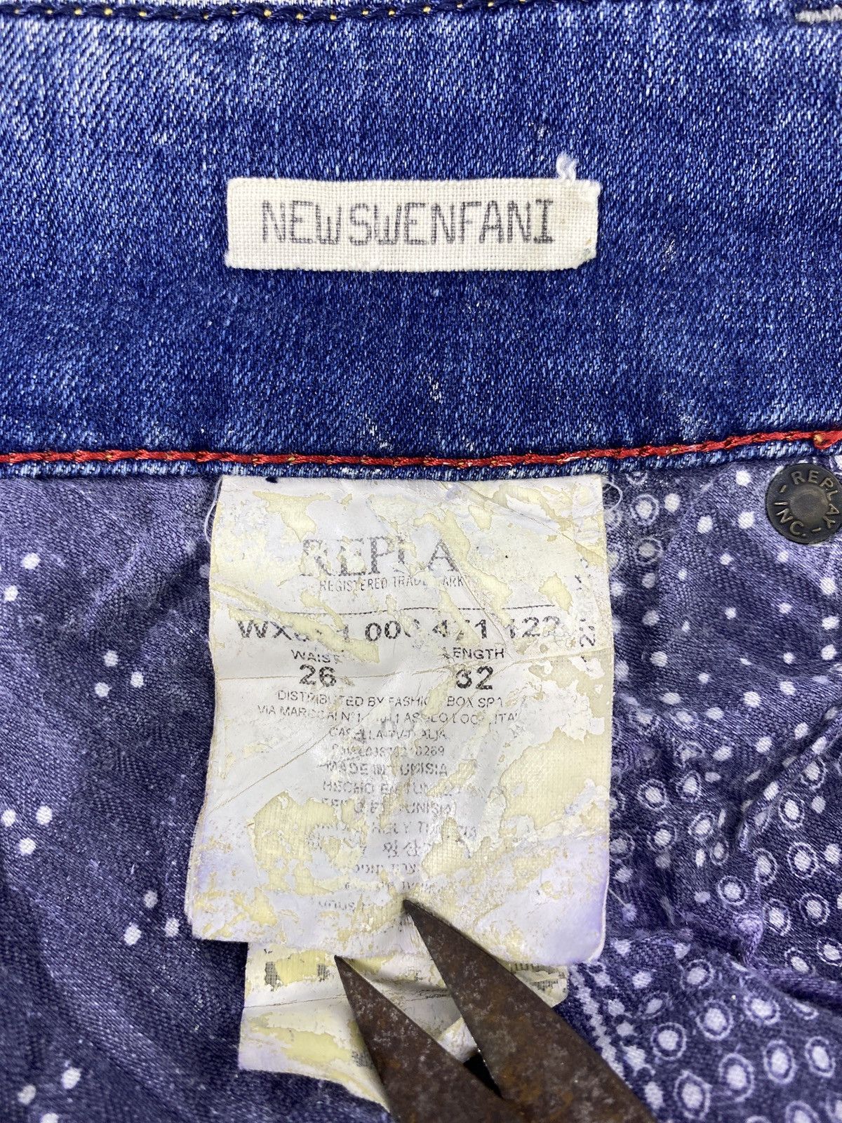 Jean × Replay Vintage Replay Distressed Blue Wash Denim- J1128 Size US 31 - 14 Thumbnail