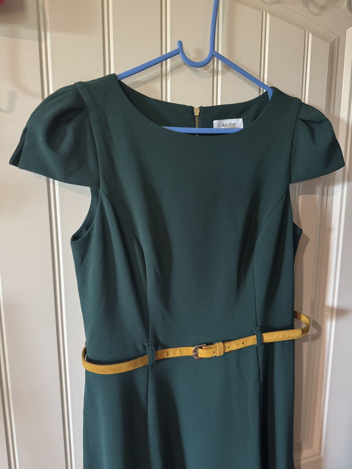 Calvin Klein CALVIN KLEIN💚 Forest Green Midi Dress, Belted Size M / US 6-8 / IT 42-44 - 7 Thumbnail