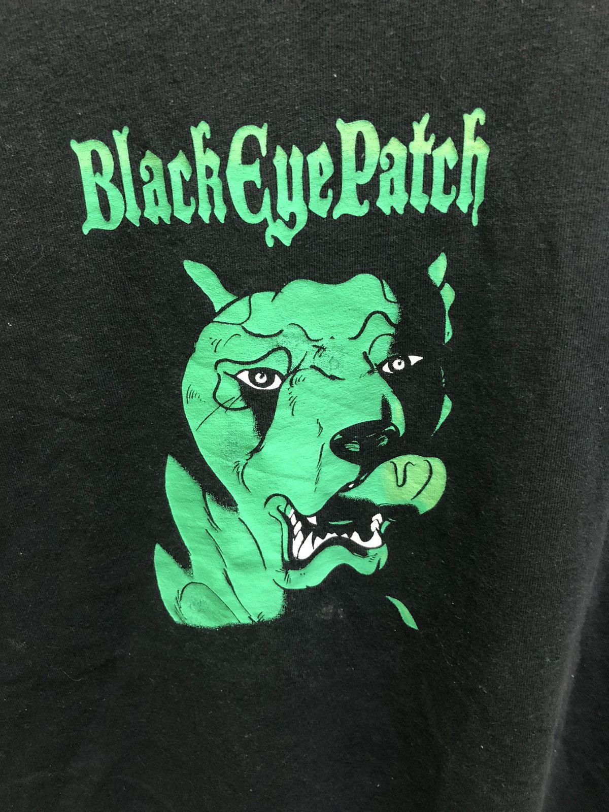 Japanese Brand Vintage Black Eye Patch Concrete Shirt Tee Size US L / EU 52-54 / 3 - 2 Thumbnail