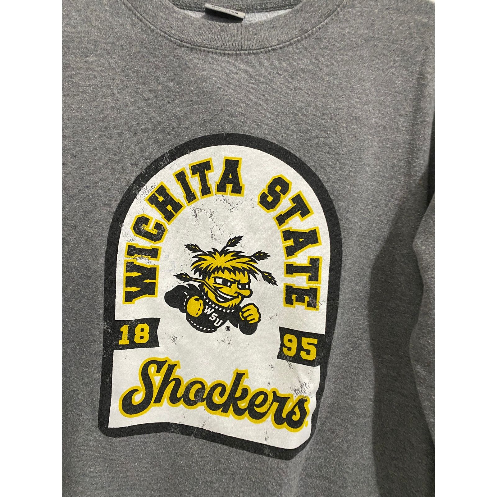 NCAA Wichita State University Shockers Crewneck Sweatshirt Size S Size US S / EU 44-46 / 1 - 2 Thumbnail