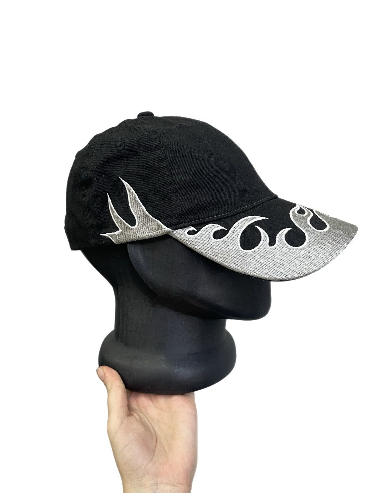 Japanese Brand Vintage black flame embroidered cap Y2K yeezy style Size ONE SIZE - 1 Thumbnail