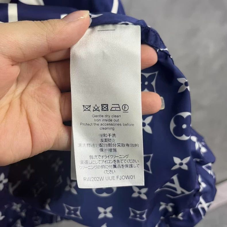 Louis Vuitton Louis Vuitton Blue Full Print Classic Hooded Jacket Size XXS / US 00 / IT 34 - 3 Thumbnail
