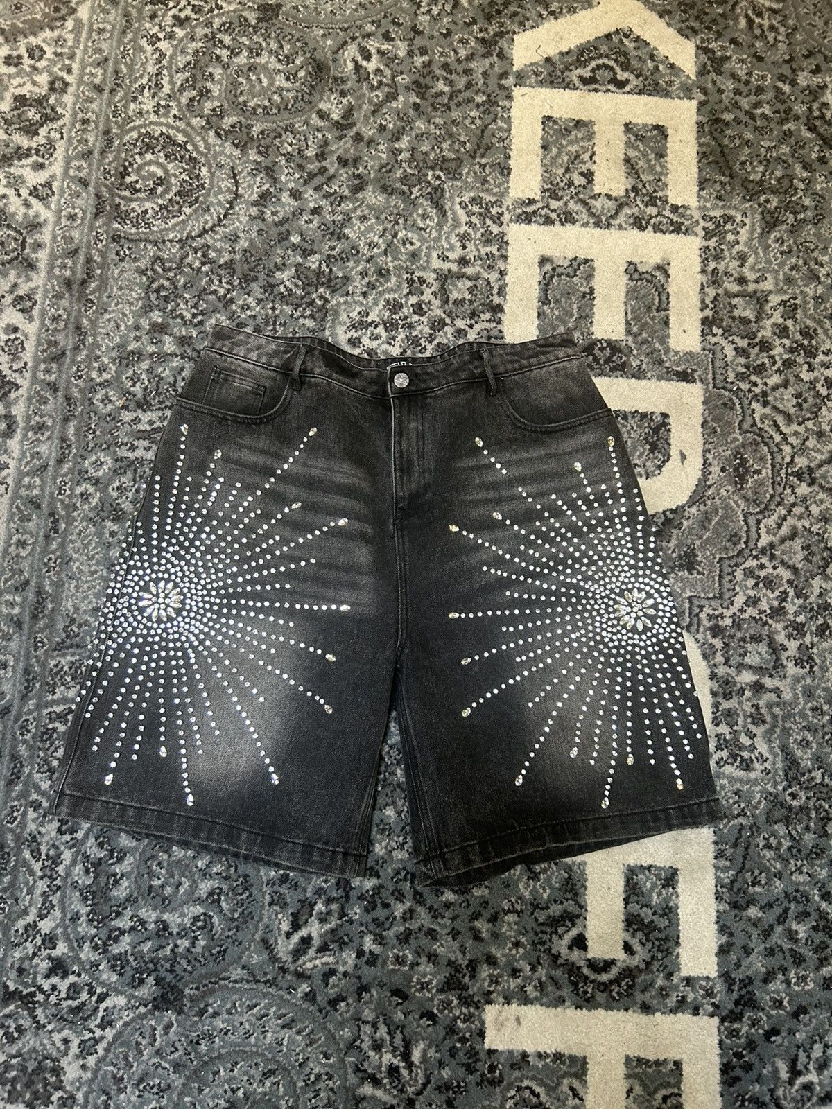 Vale Vale Diamond Jorts Size US 36 / EU 52 - 1 Thumbnail