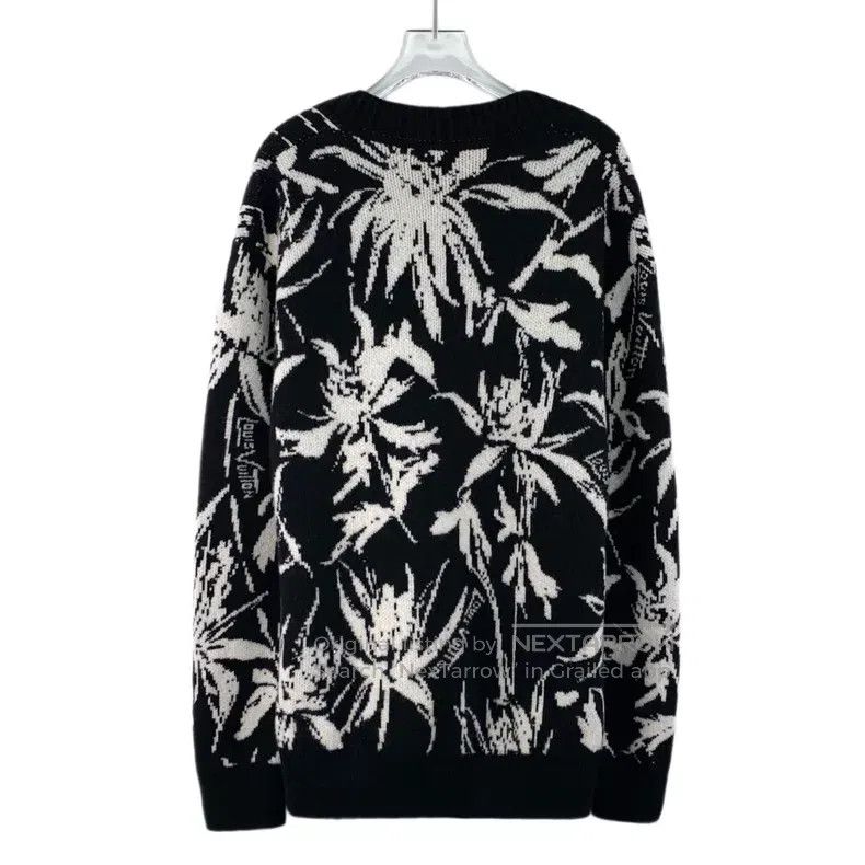 Louis Vuitton Louis Vuitton 23 Black Floral Intarsia Wool V-Neck Single- Size US S / EU 44-46 / 1 - 2 Thumbnail