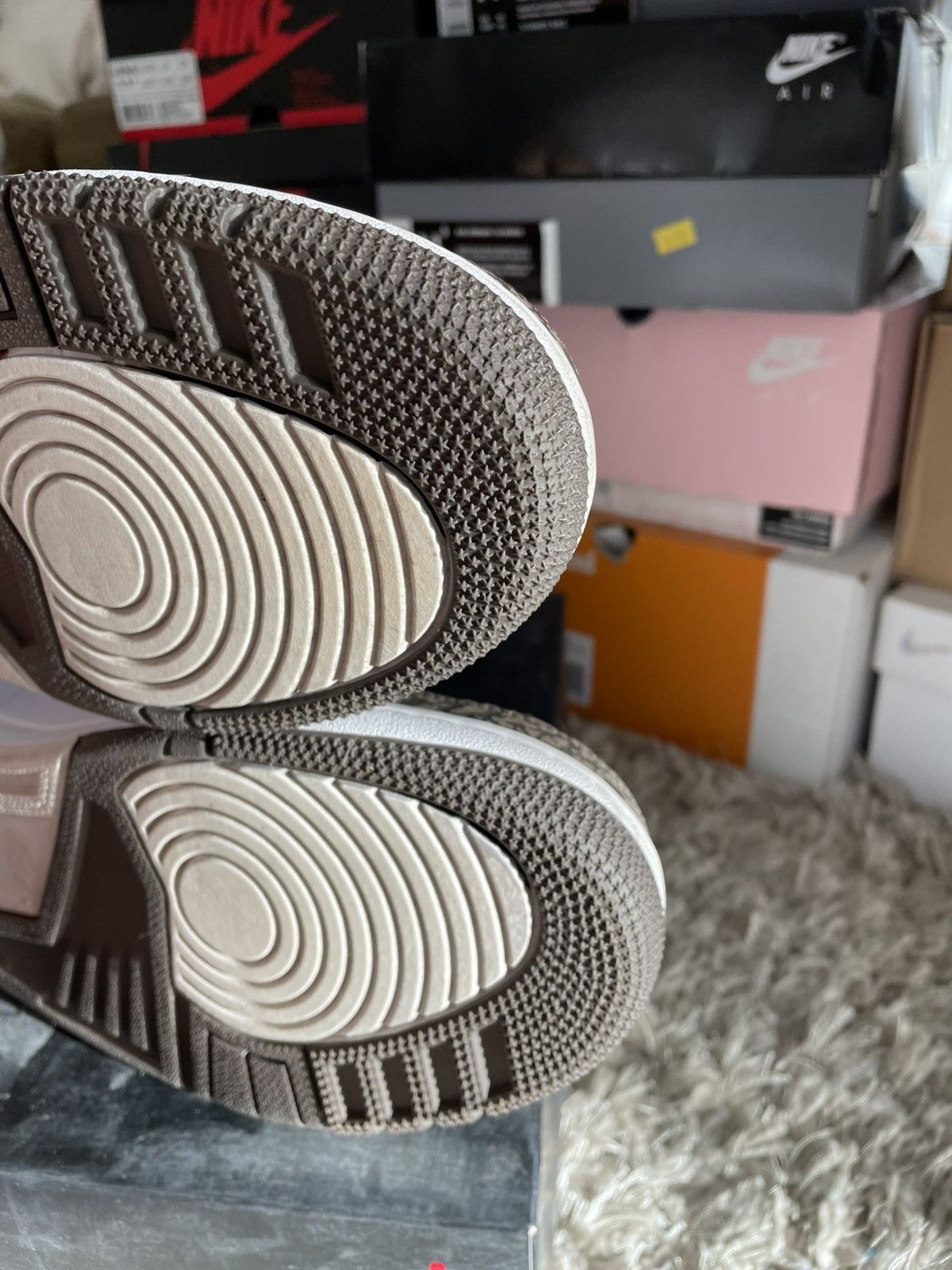 Jordan Brand Jordan 3 Mocha Size US 11 / EU 44 - 11 Thumbnail