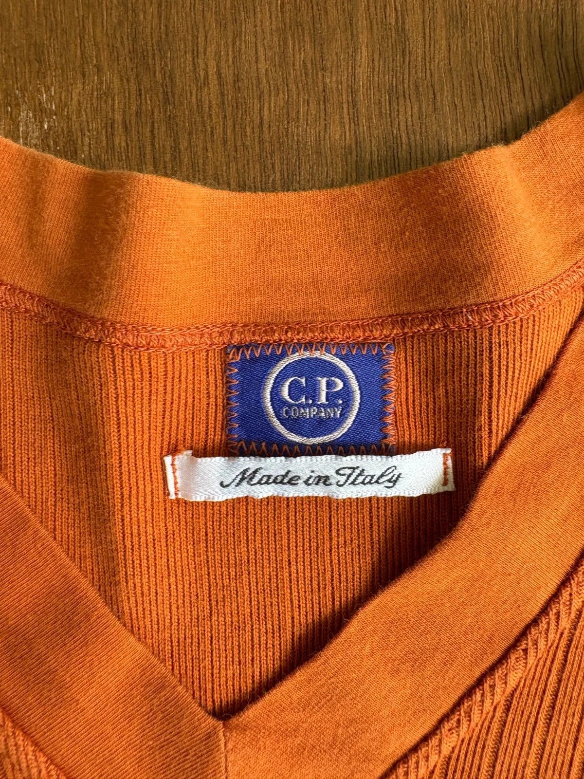 C.P. Company C.P. COMPANY Vintage Made in Italy V Neck Tee Size US L / EU 52-54 / 3 - 2 Thumbnail