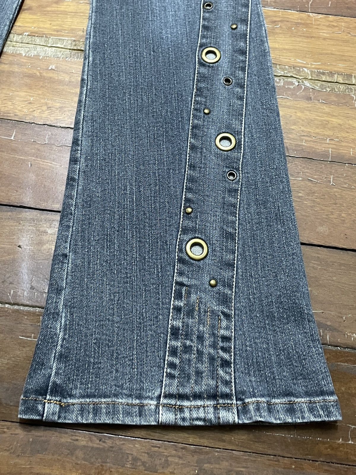 Le Grande Bleu (L.G.B.) Rare Vintage Japanese Brand Jouer Du Rock Flared Jeans 2000s Size US 29 - 6 Thumbnail