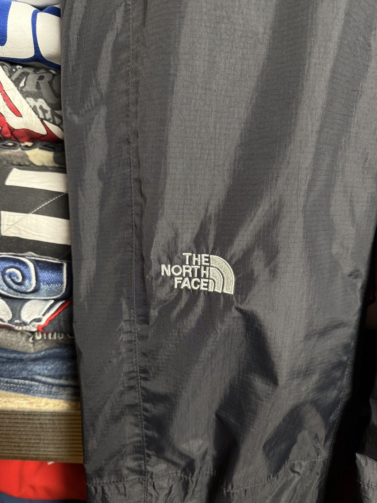 The North Face × Vintage The North Face Nylon Dryvent Pants Joggers Outdoor Size 26" / US 2 / IT 38 - 5 Thumbnail