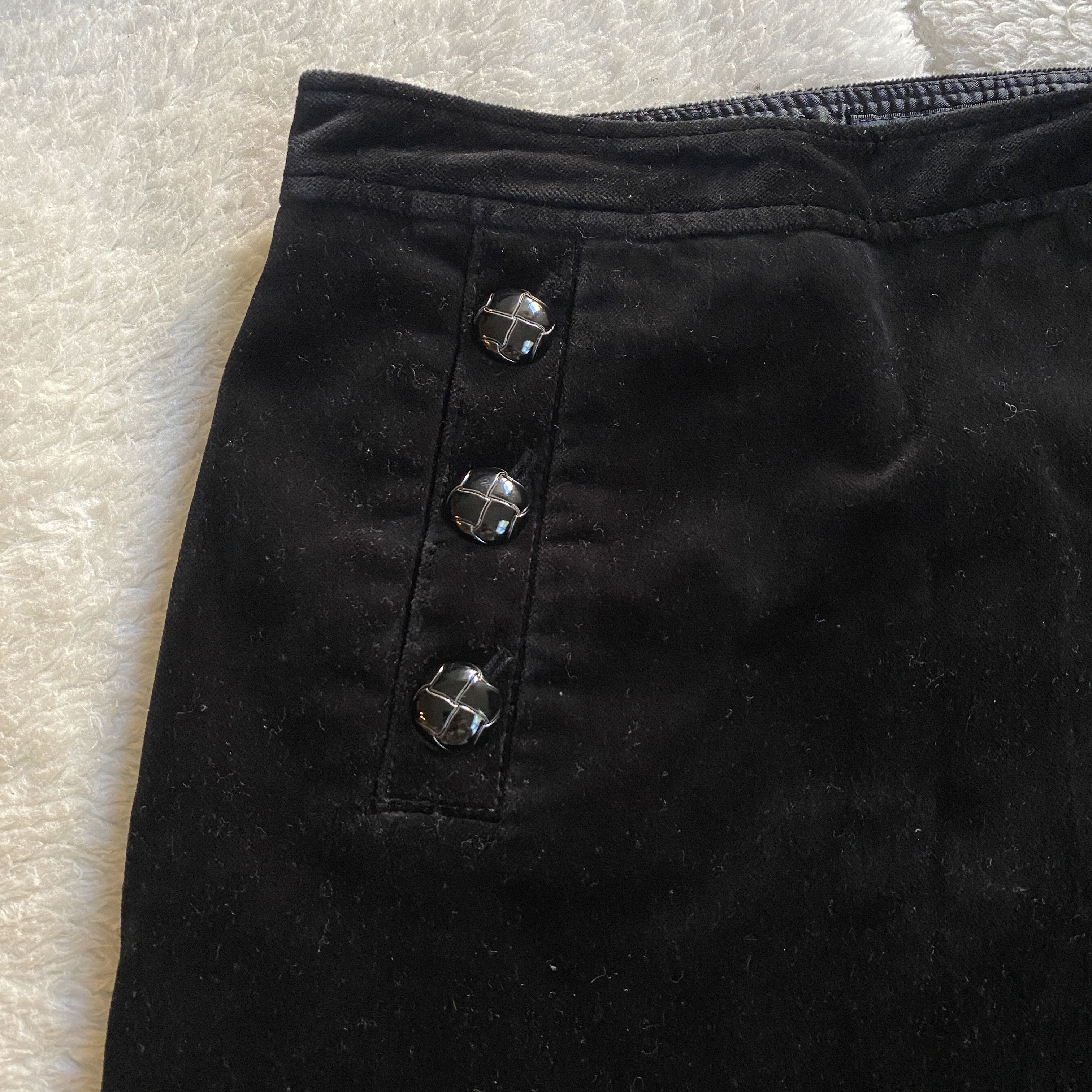 Banana Republic Banana Republic Black Velvet Velour Mini Skirt Size 26" / US 2 / IT 38 - 9 Thumbnail