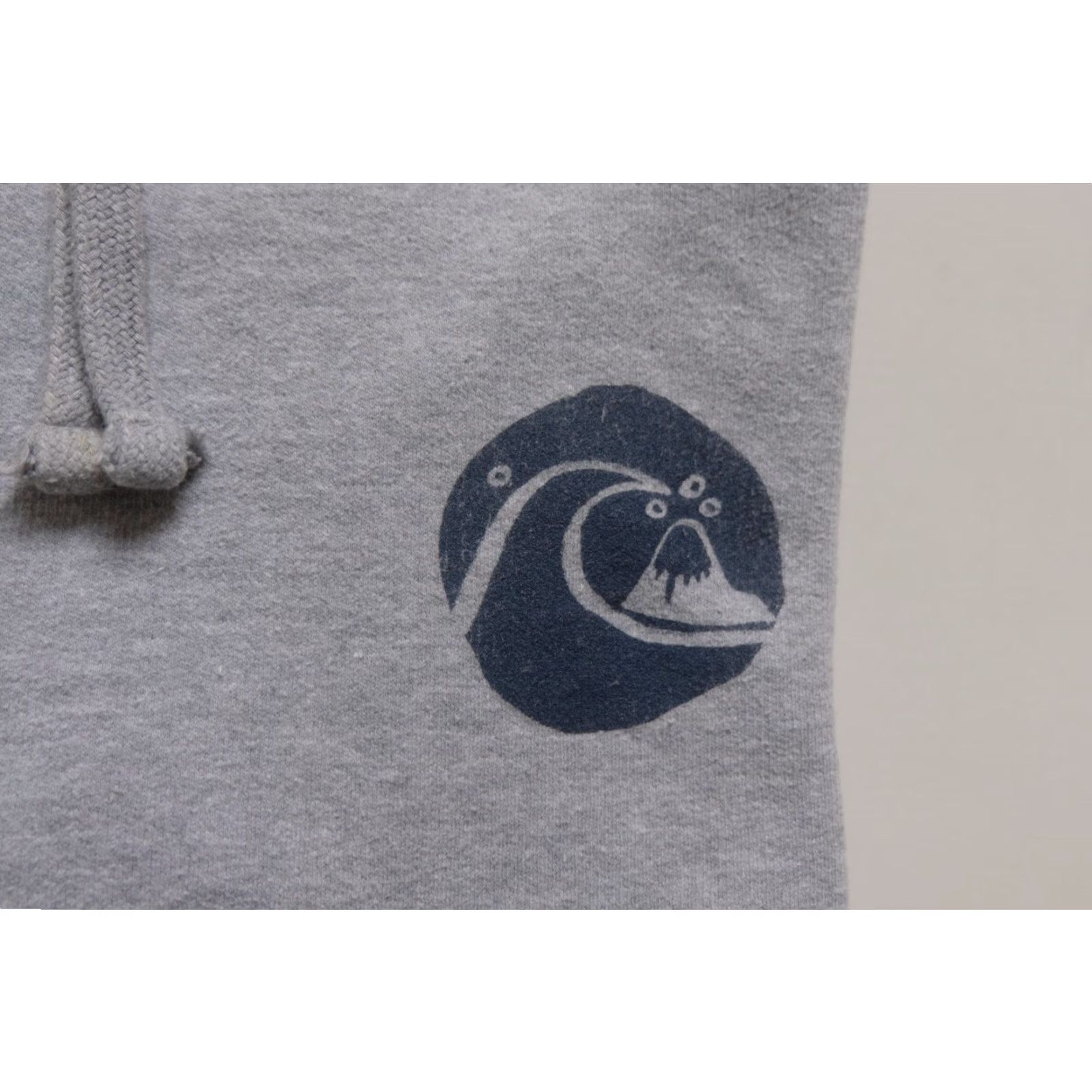 Quiksilver VINTAGE Quiksilver Hoodie US A Made Cotton Sweatshirt Gray XL Regular Men Size US XL / EU 56 / 4 - 4 Thumbnail