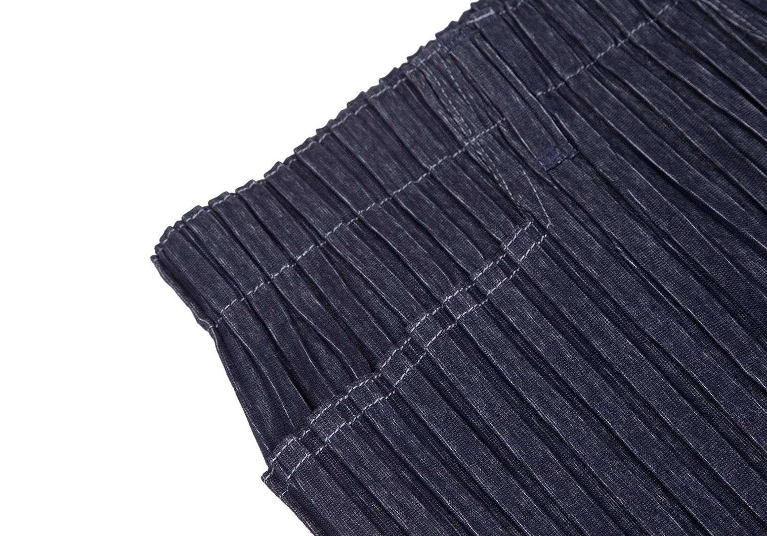 Issey Miyake Denim Print Pleats Pants in Indigo Color Size US 36 / EU 52 - 3 Thumbnail