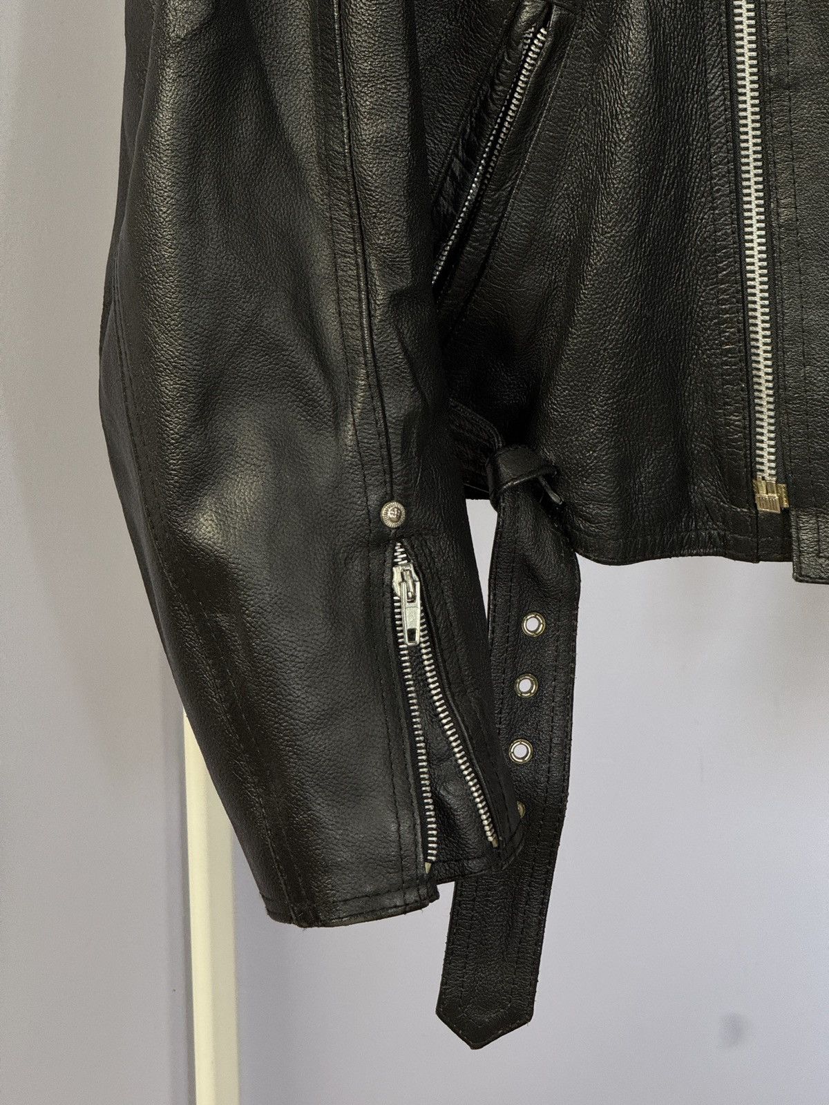 Versace Vintage Versace Jeans Couture Biker Leather Crop Jacket Size US M / EU 48-50 / 2 - 7 Thumbnail