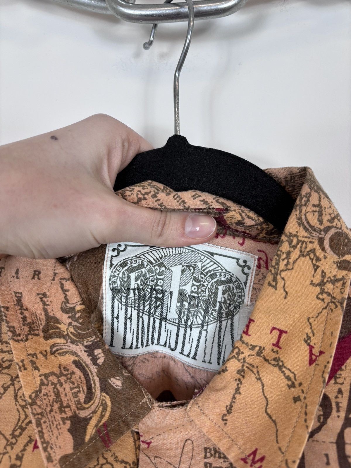 Gianfranco Ferre Vintage Gianfranco Ferre Men’s Map AOP Short Sleeve Shirt Size US XL / EU 56 / 4 - 12 Thumbnail