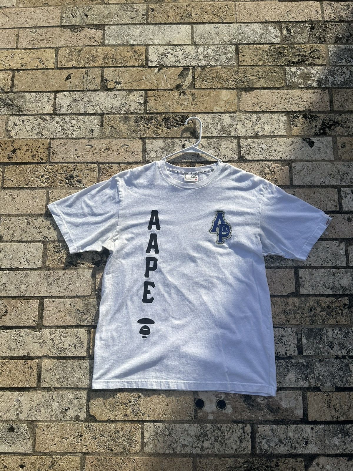 Aape × Bape AAPE UNIVERSE MOONFACE GRAPHIC TEE Size US XL / EU 56 / 4 - 1 Thumbnail