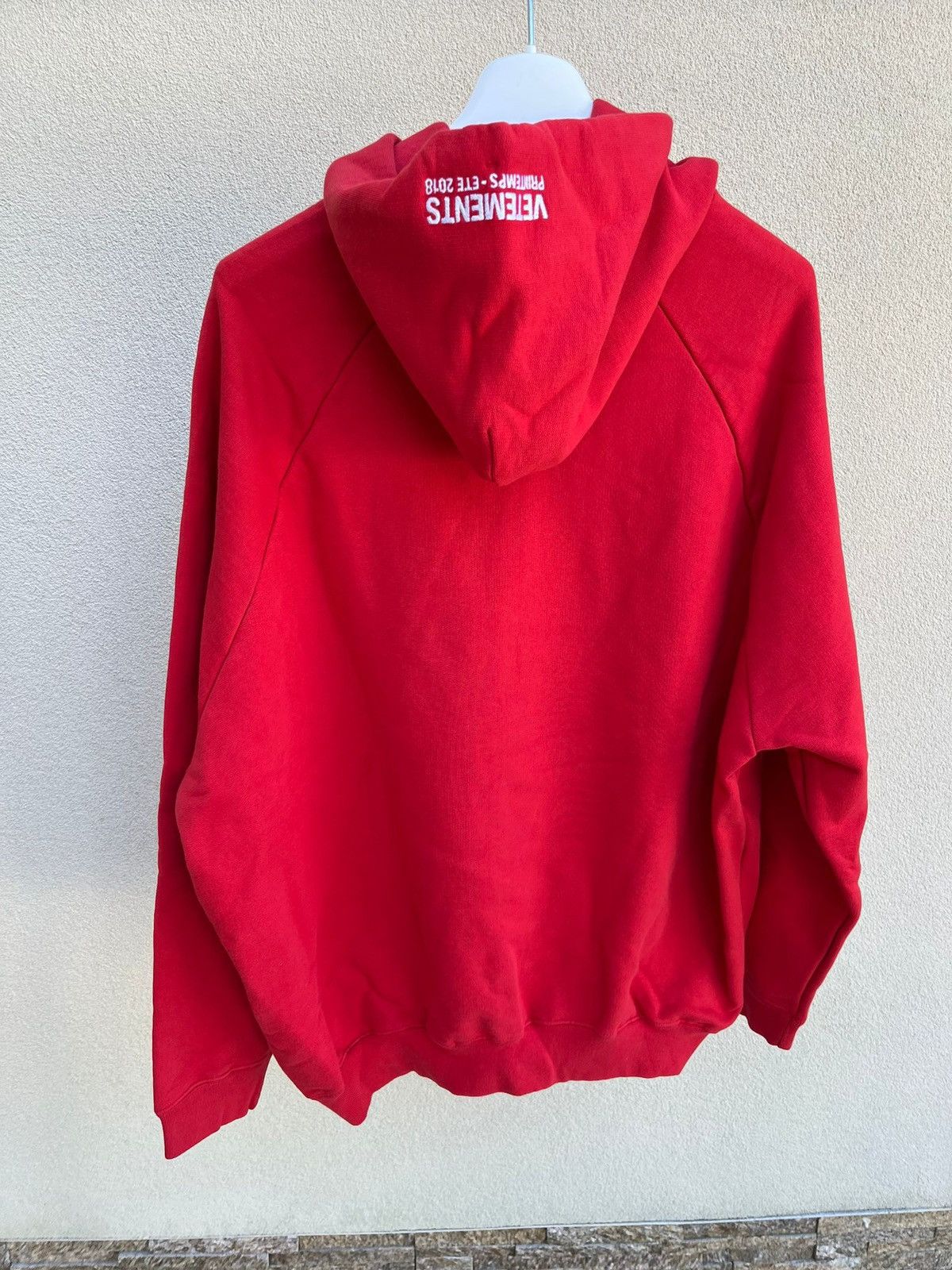 Tommy Hilfiger × Vetements Vetements x Tommy Oversized Hoodie in Red Size US S / EU 44-46 / 1 - 15 Thumbnail