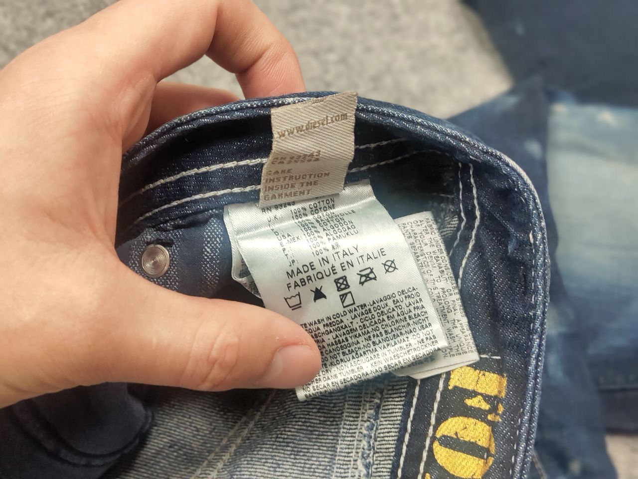 Diesel Diesel shioner Dark dyed Faded Denim Jeans Vintage Style Size US 34 / EU 50 - 21 Thumbnail