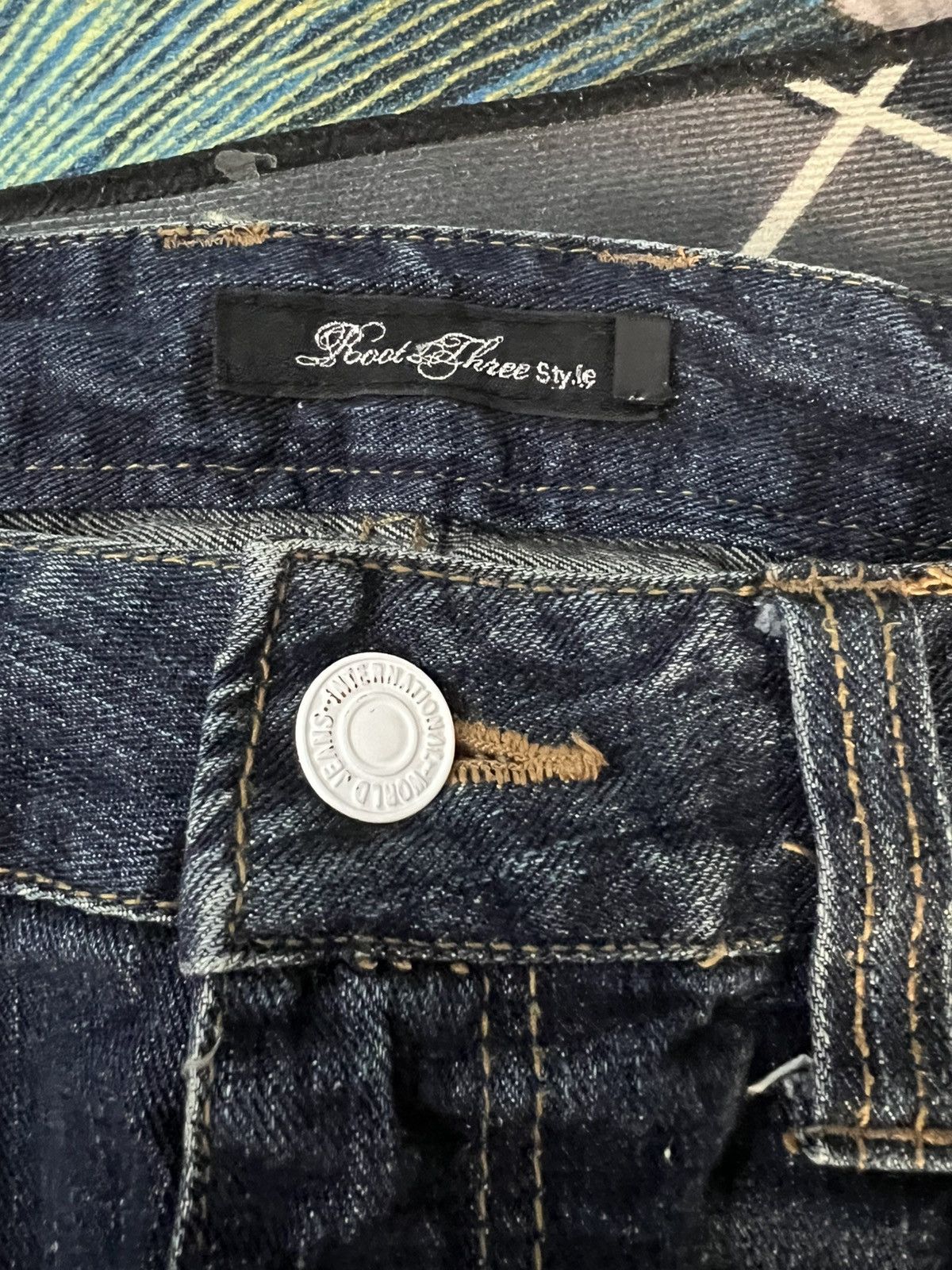 Japanese Brand VINTAGE ROOT THREE STYLE DISTRESSED PAINTER JEANS Size US 33 - 10 Thumbnail