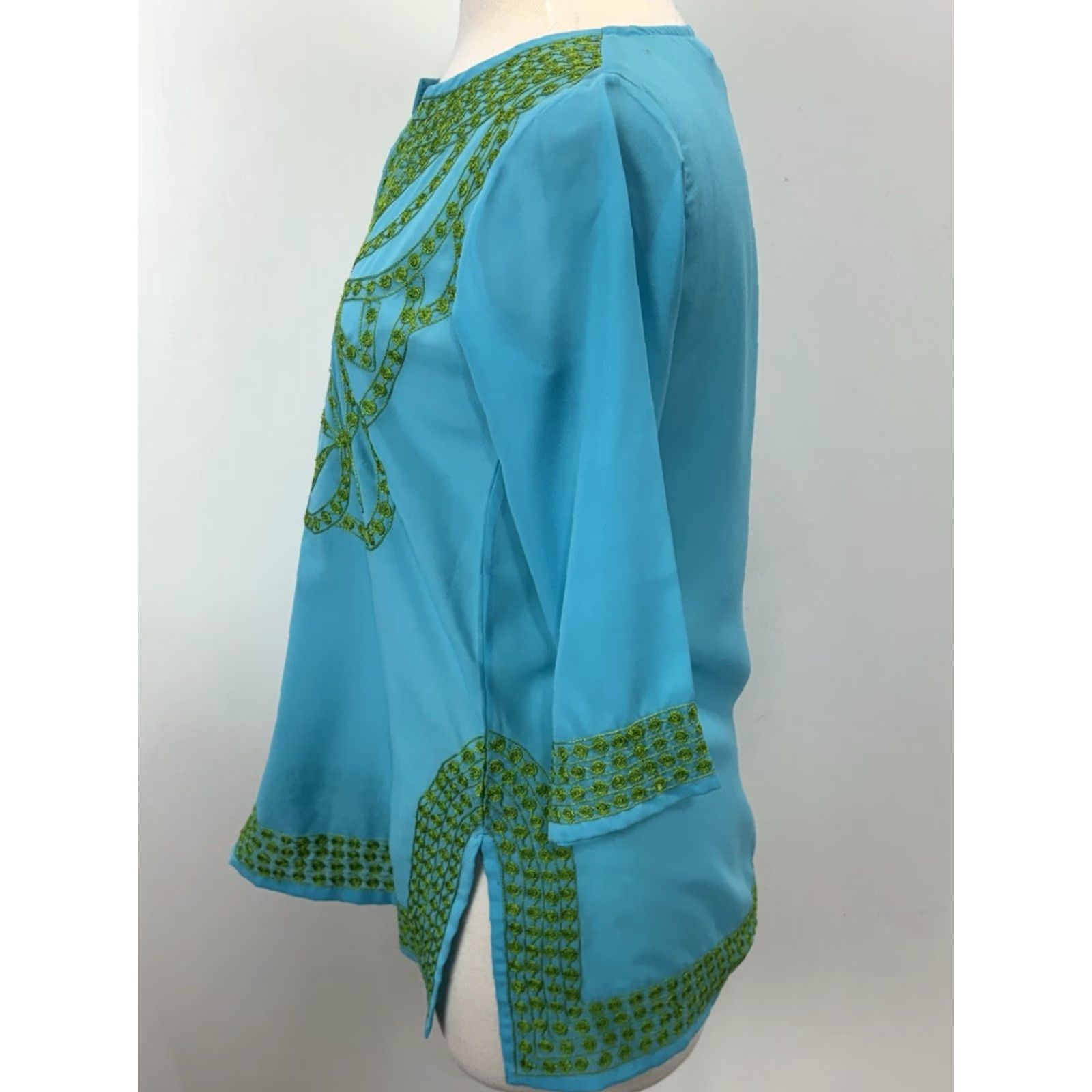 Vintage Gretchen Scott Designs Sheer Tunic Top Sheer Sz Xsmall Aqua Green Embroidered XS Blue Polyester Embroidered Sheer Tunic Top Gretchen Scott Designs Size XS / US 0-2 / IT 36-38 - 2 Thumbnail