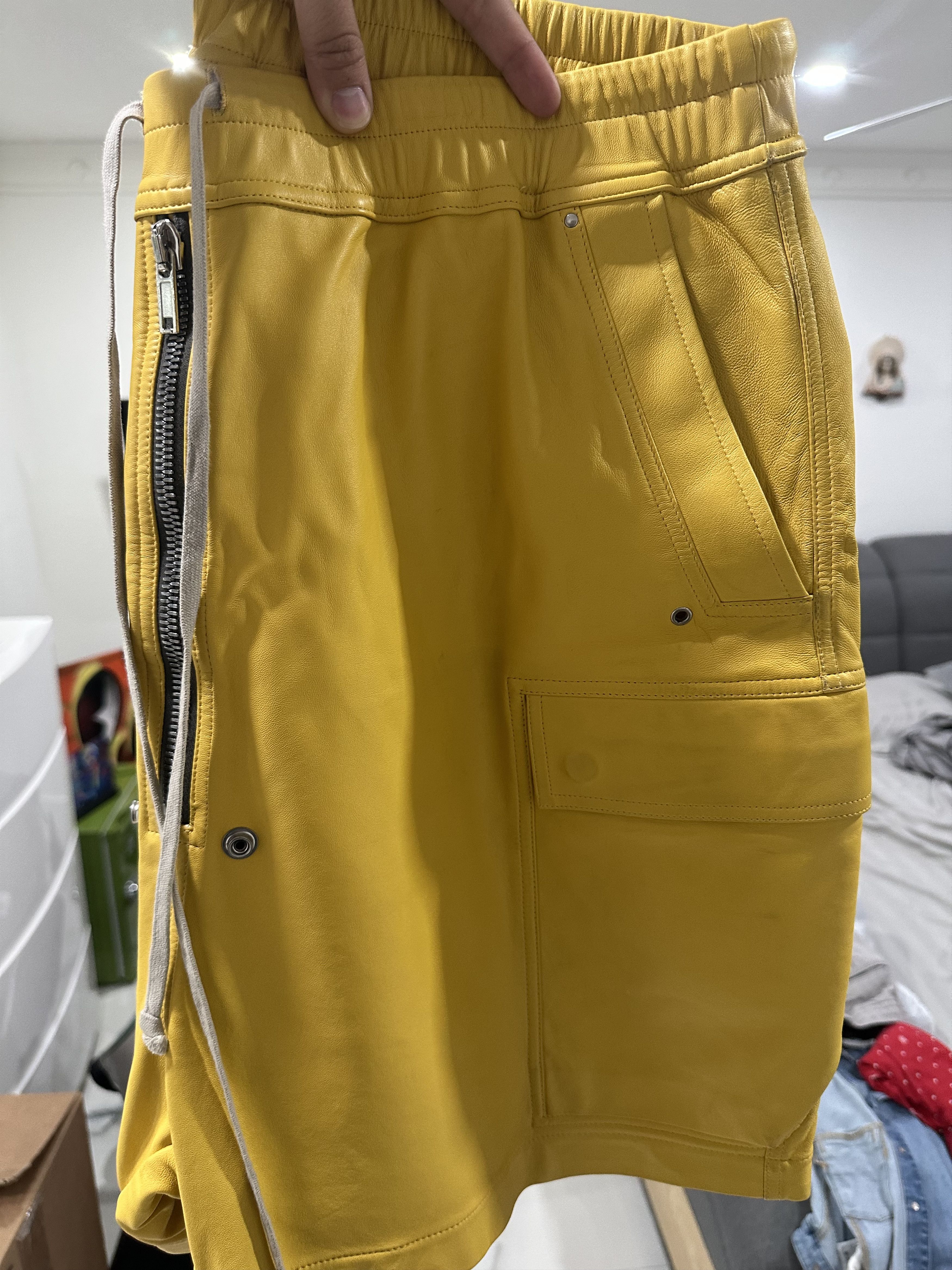 Rick Owens Rick Owens Lemon Cargobela Leather Shorts Size US 38 / EU 54 - 8 Thumbnail